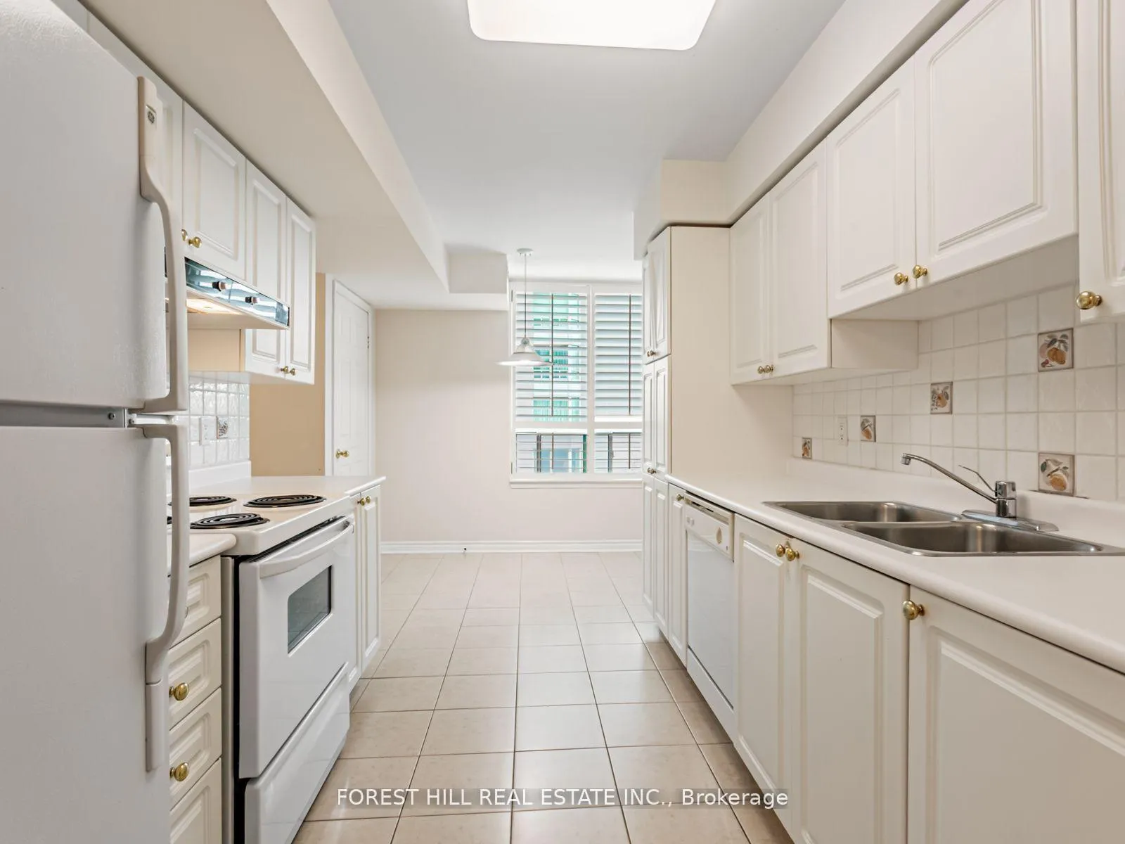 Photo 13 of Unit 310, 8 Covington Road, Toronto, Englemount-Lawrence — HOMEH