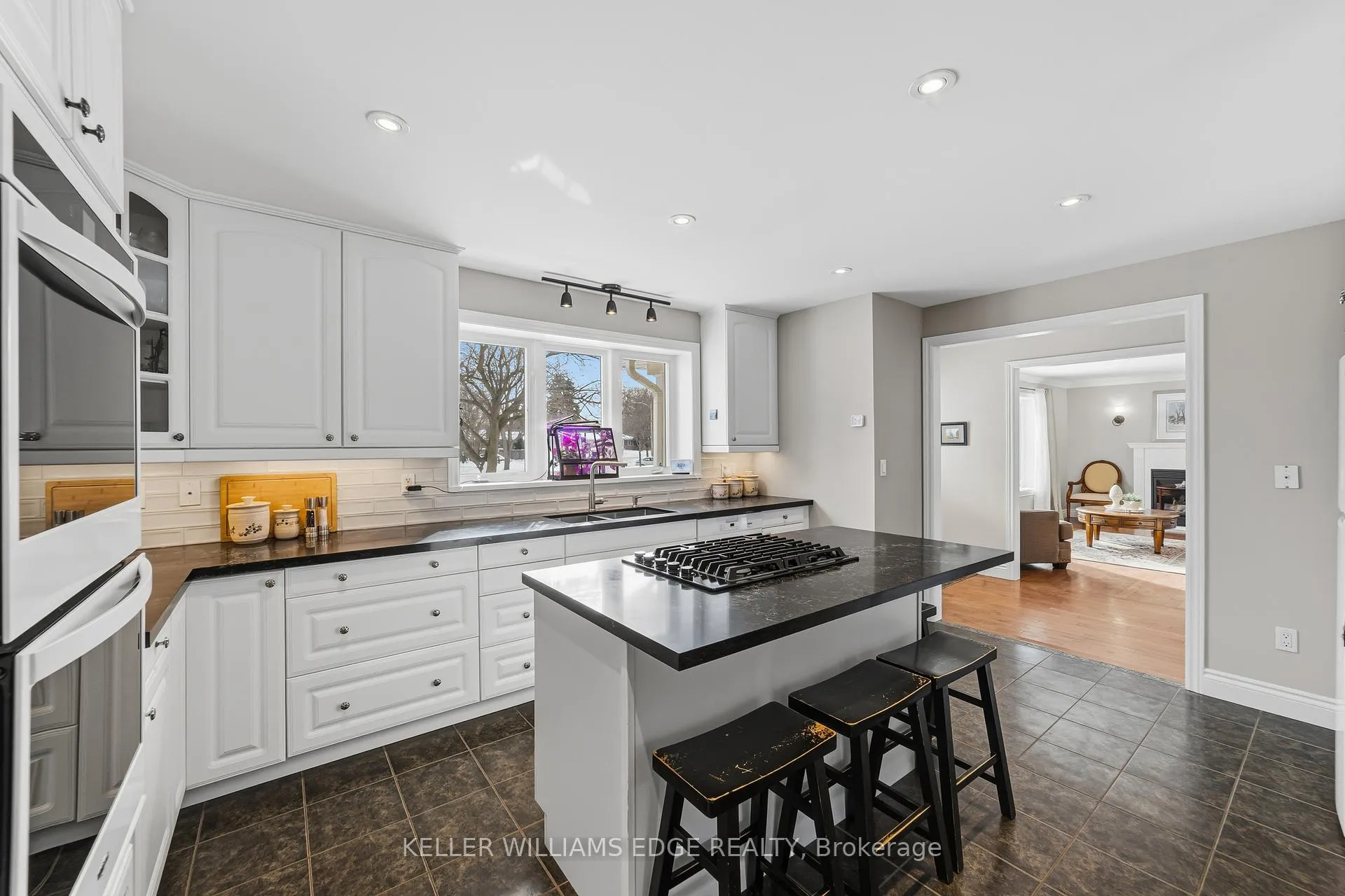 Photo 7 of 267 Hampton Heath Road, Burlington, Appleby — HOMEH