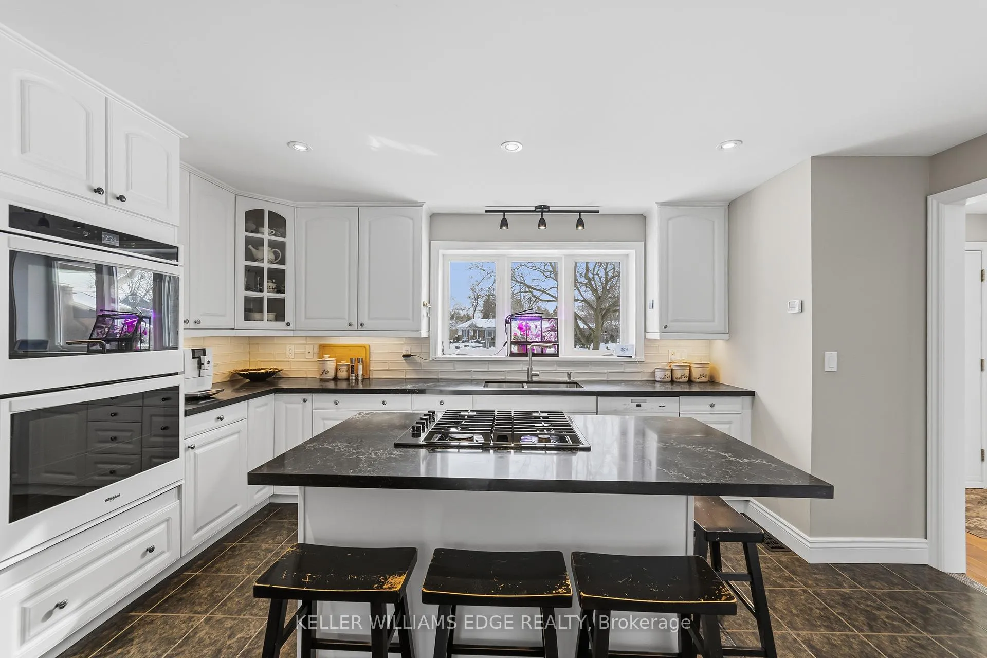 Photo 8 of 267 Hampton Heath Road, Burlington, Appleby — HOMEH