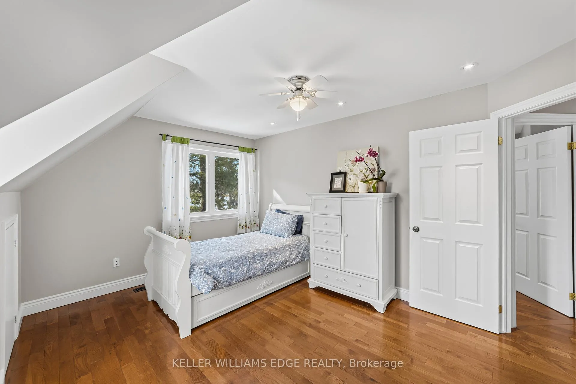 Photo 27 of 267 Hampton Heath Road, Burlington, Appleby — HOMEH