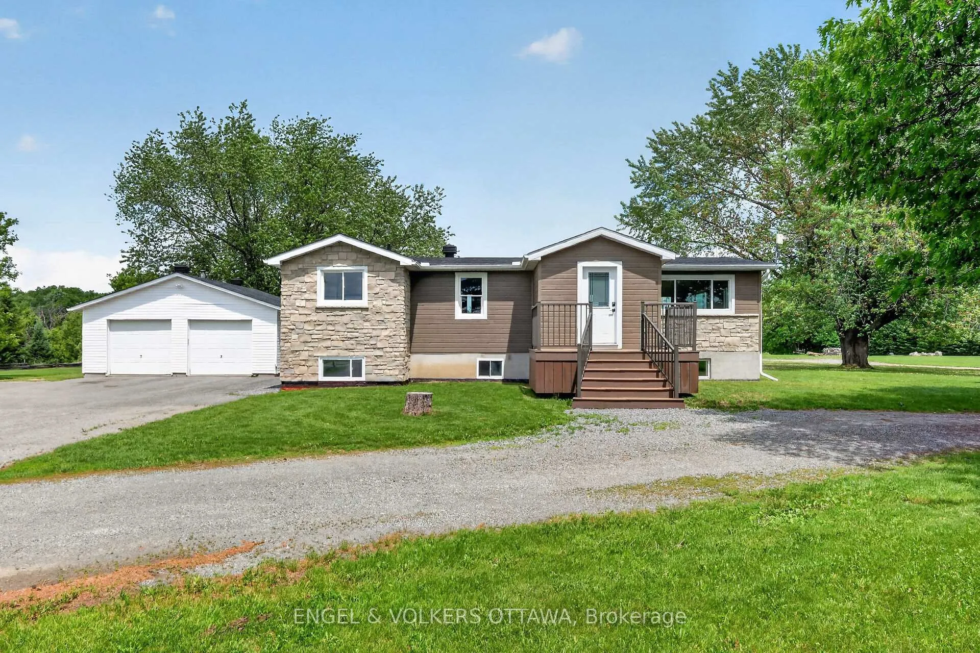 Photo 1 of 2234 Upper Dwyer Hill Road, Ottawa, Huntley Ward (North West) — HOMEH