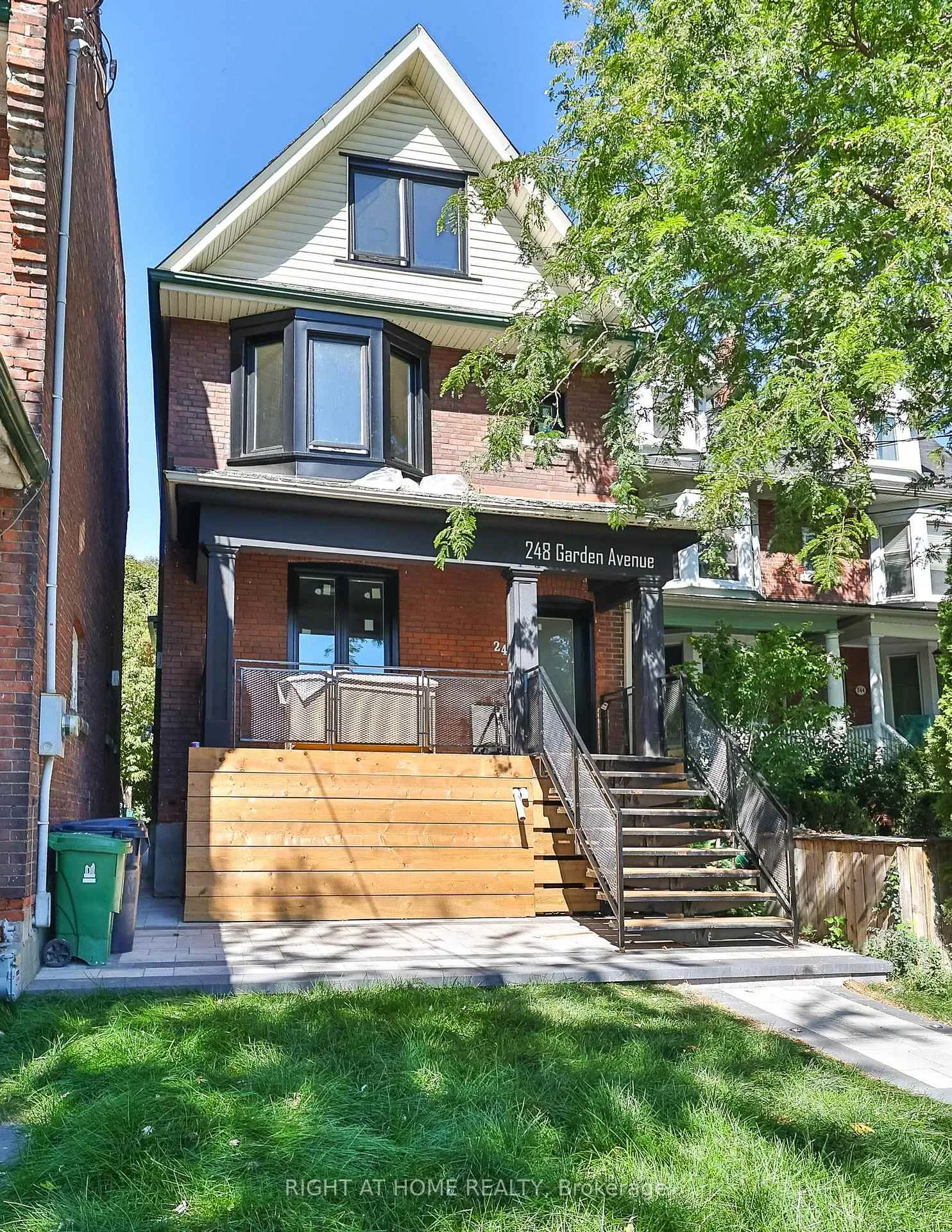 Front of Unit Lower, 248 Garden Avenue