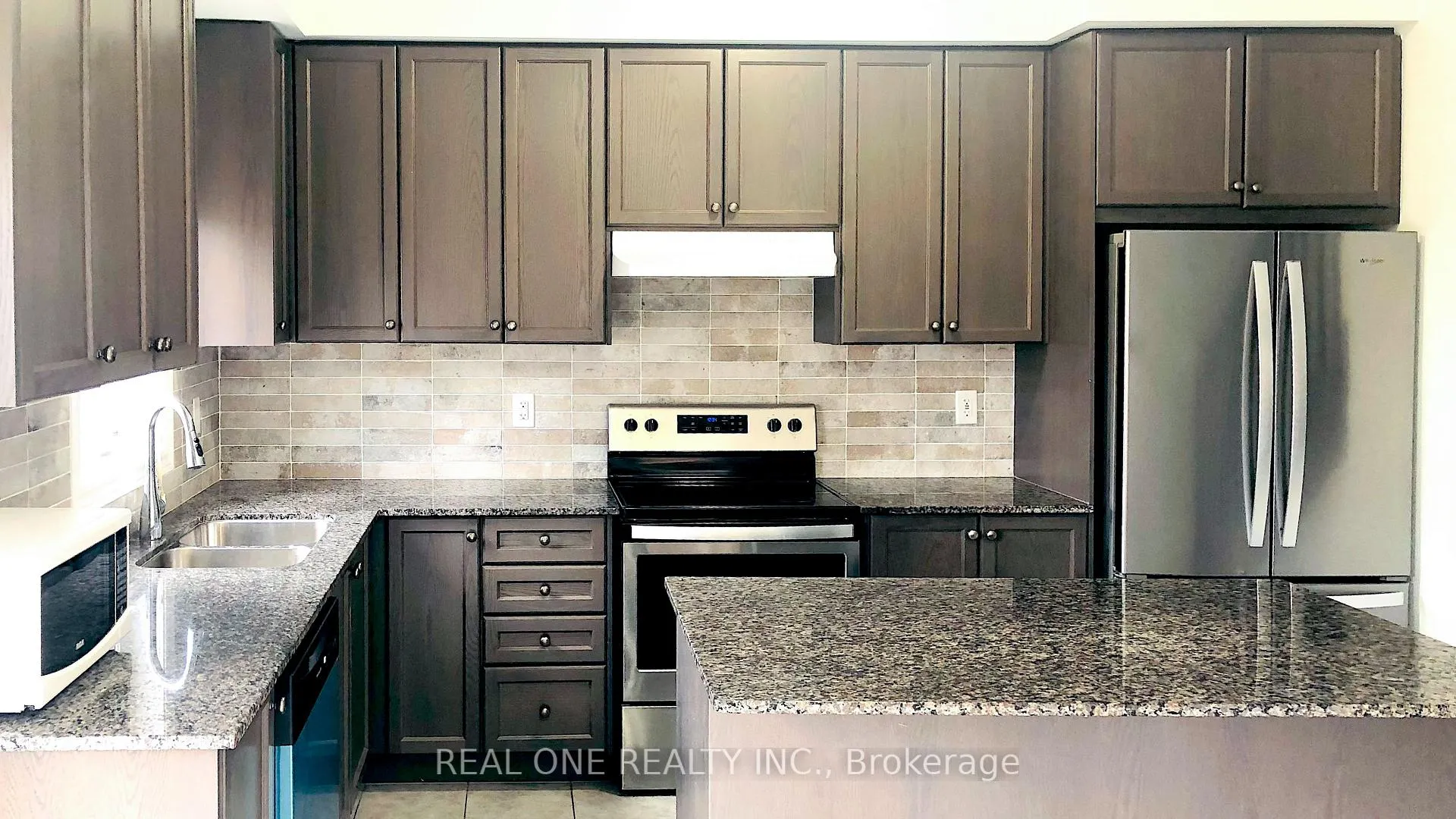 Photo 6 of 3849 Tufgar Crescent, Burlington, Alton — HOMEH