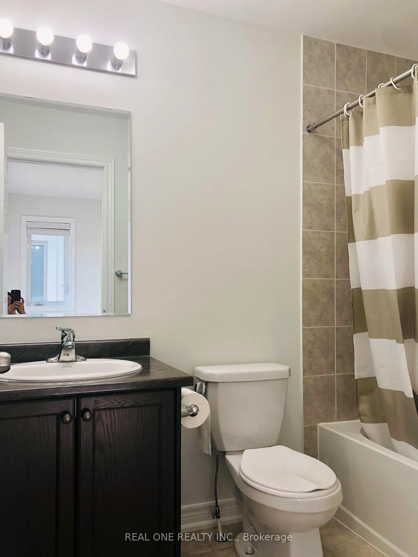 Photo 9 of 3849 Tufgar Crescent, Burlington, Alton — HOMEH
