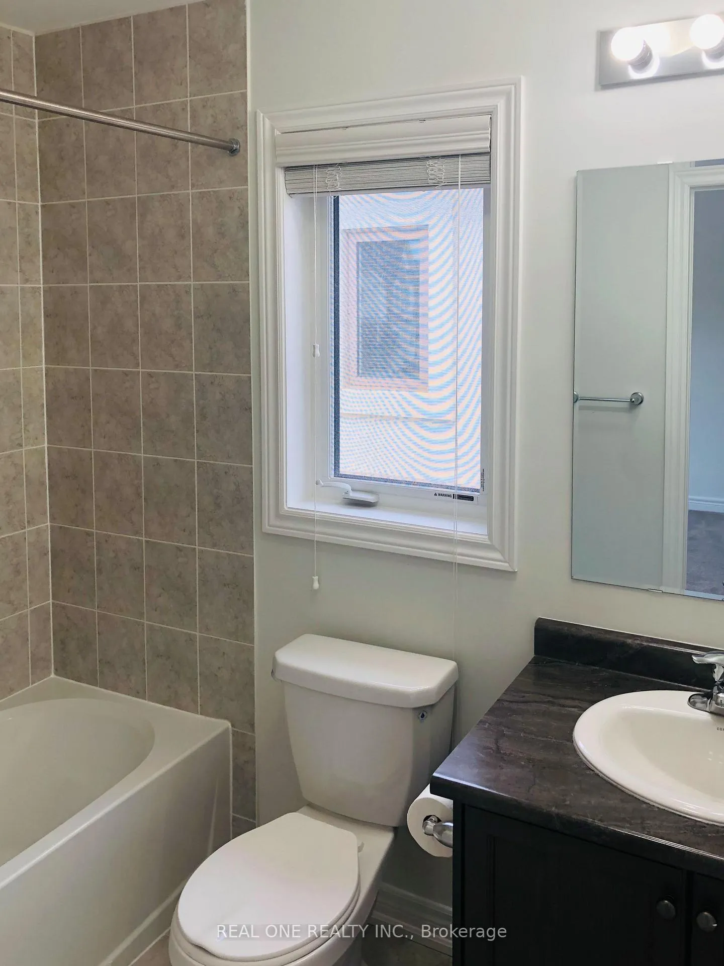 Photo 12 of 3849 Tufgar Crescent, Burlington, Alton — HOMEH