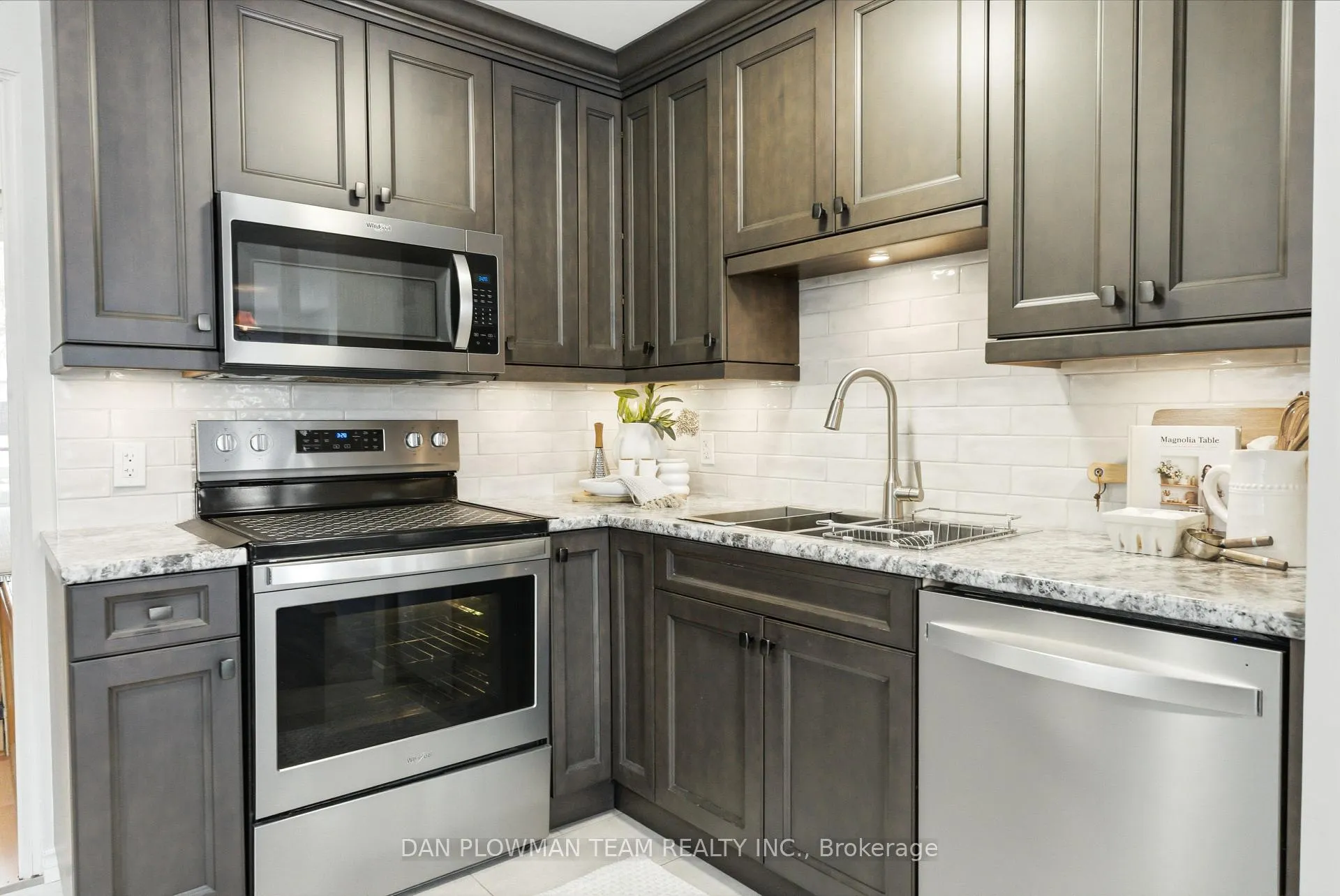 Photo 11 of 246 Conant Street, Oshawa, Lakeview — HOMEH
