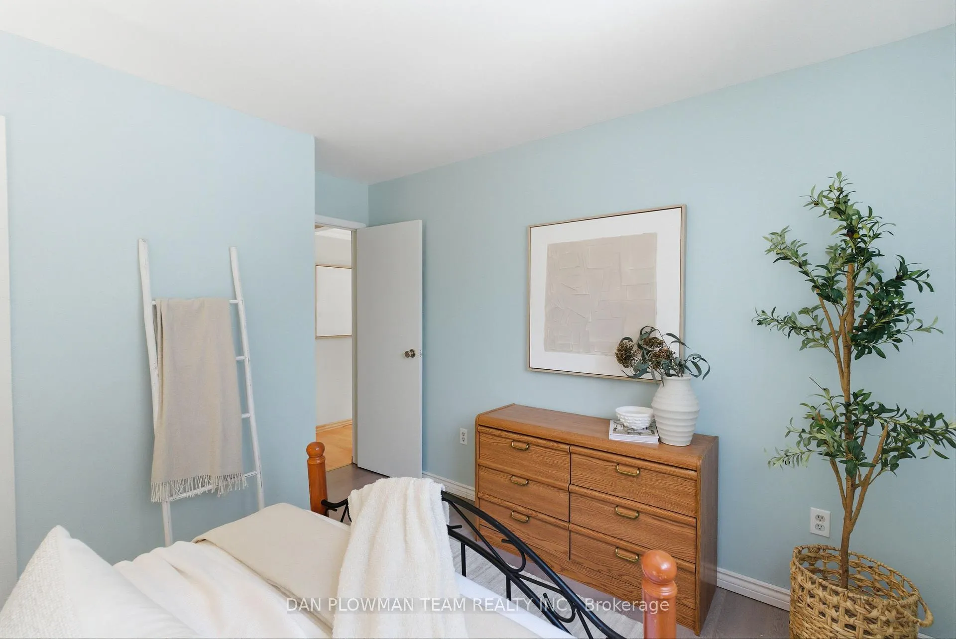 Photo 24 of 246 Conant Street, Oshawa, Lakeview — HOMEH