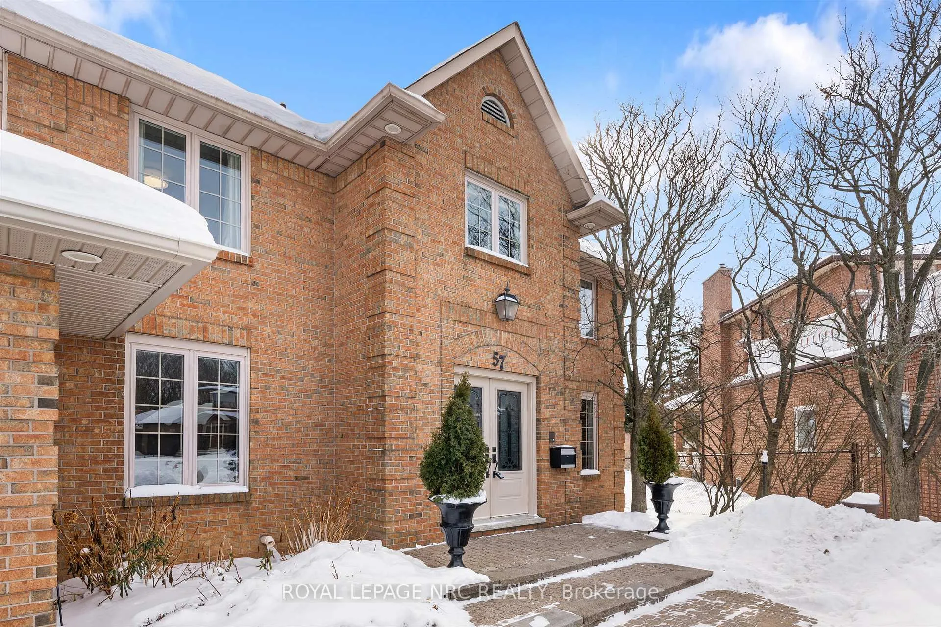 Photo 2 of 57 Elena Court, Hamilton, Gurnett — HOMEH
