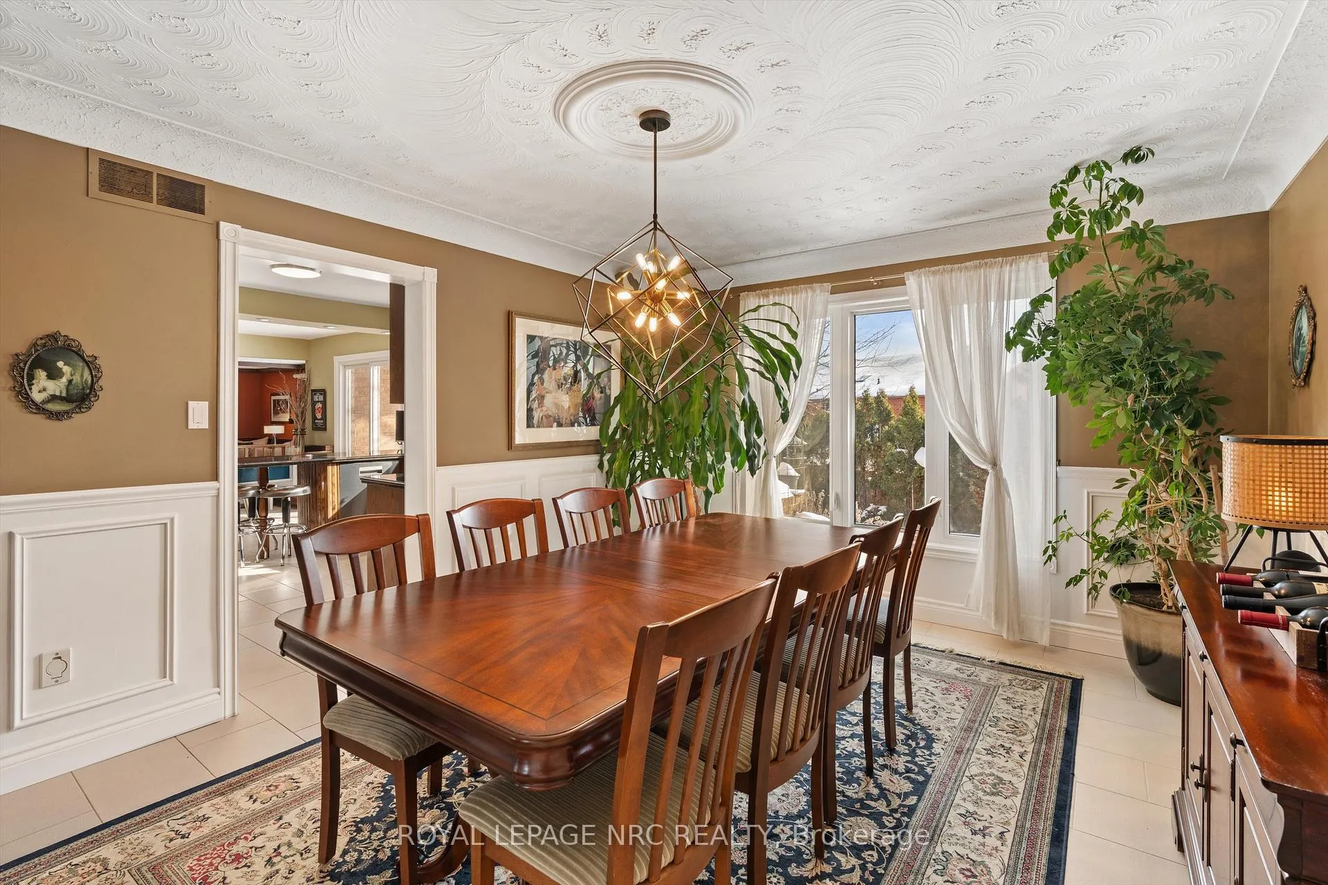 Photo 10 of 57 Elena Court, Hamilton, Gurnett — HOMEH