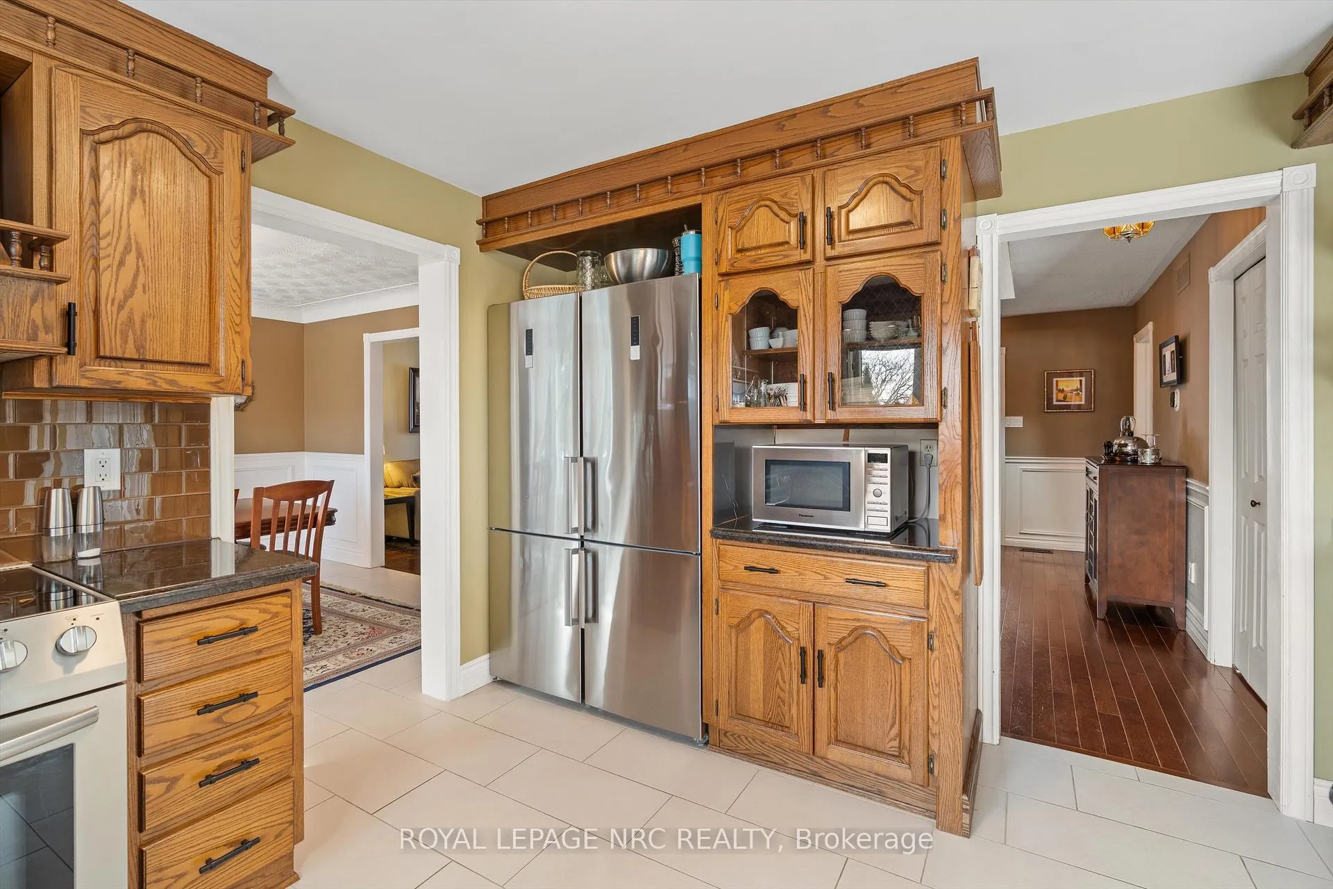 Photo 13 of 57 Elena Court, Hamilton, Gurnett — HOMEH