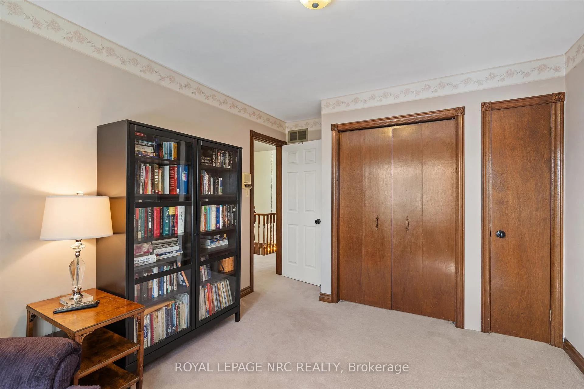 Photo 25 of 57 Elena Court, Hamilton, Gurnett — HOMEH