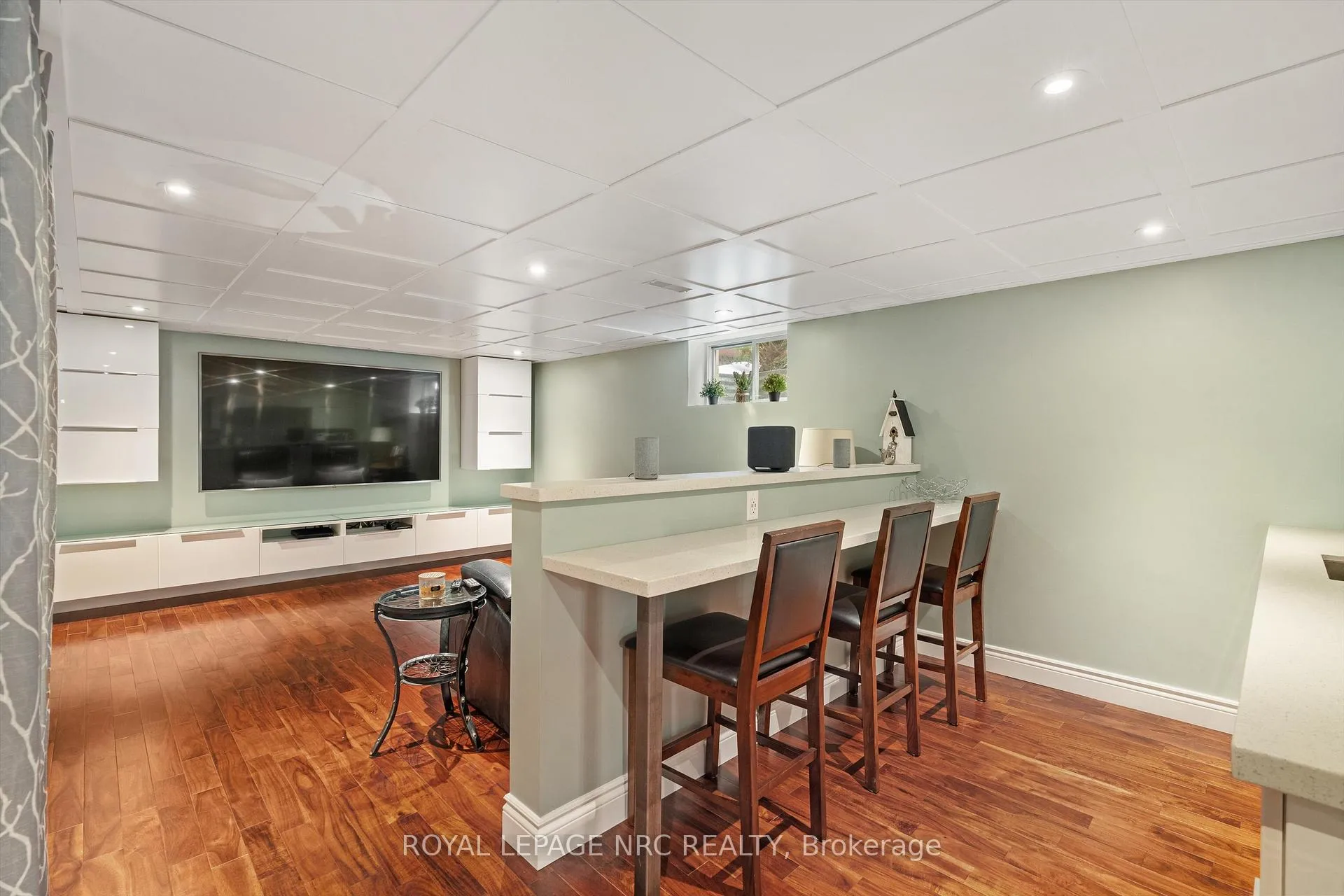 Photo 37 of 57 Elena Court, Hamilton, Gurnett — HOMEH