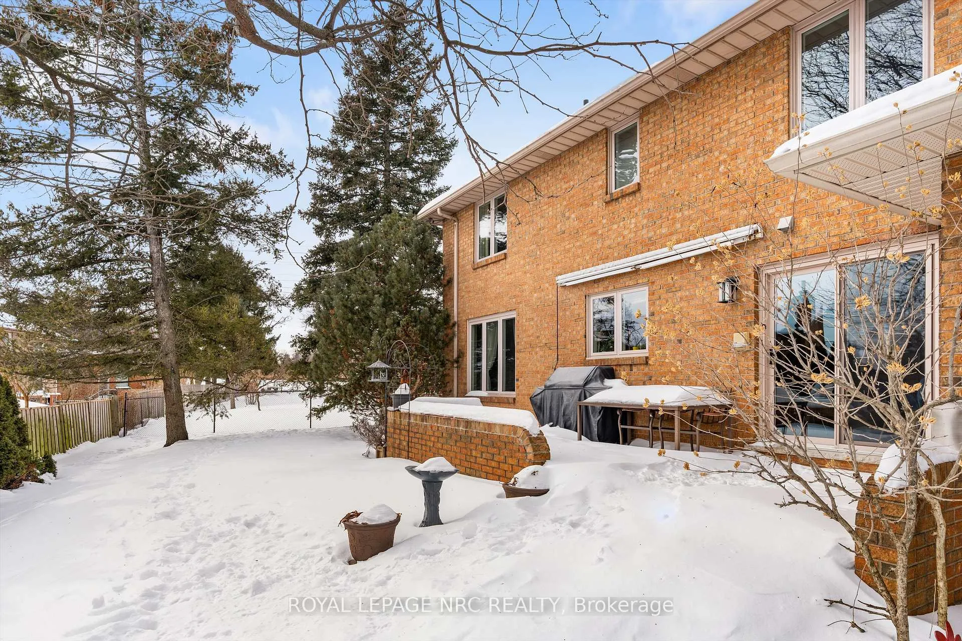 Photo 42 of 57 Elena Court, Hamilton, Gurnett — HOMEH