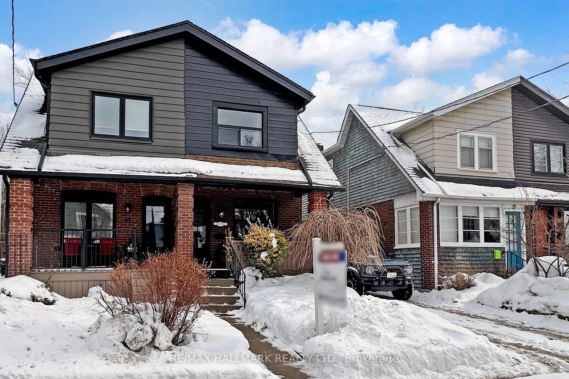 Photo 2 of 39 Hiltz Avenue, Toronto, South Riverdale — HOMEH