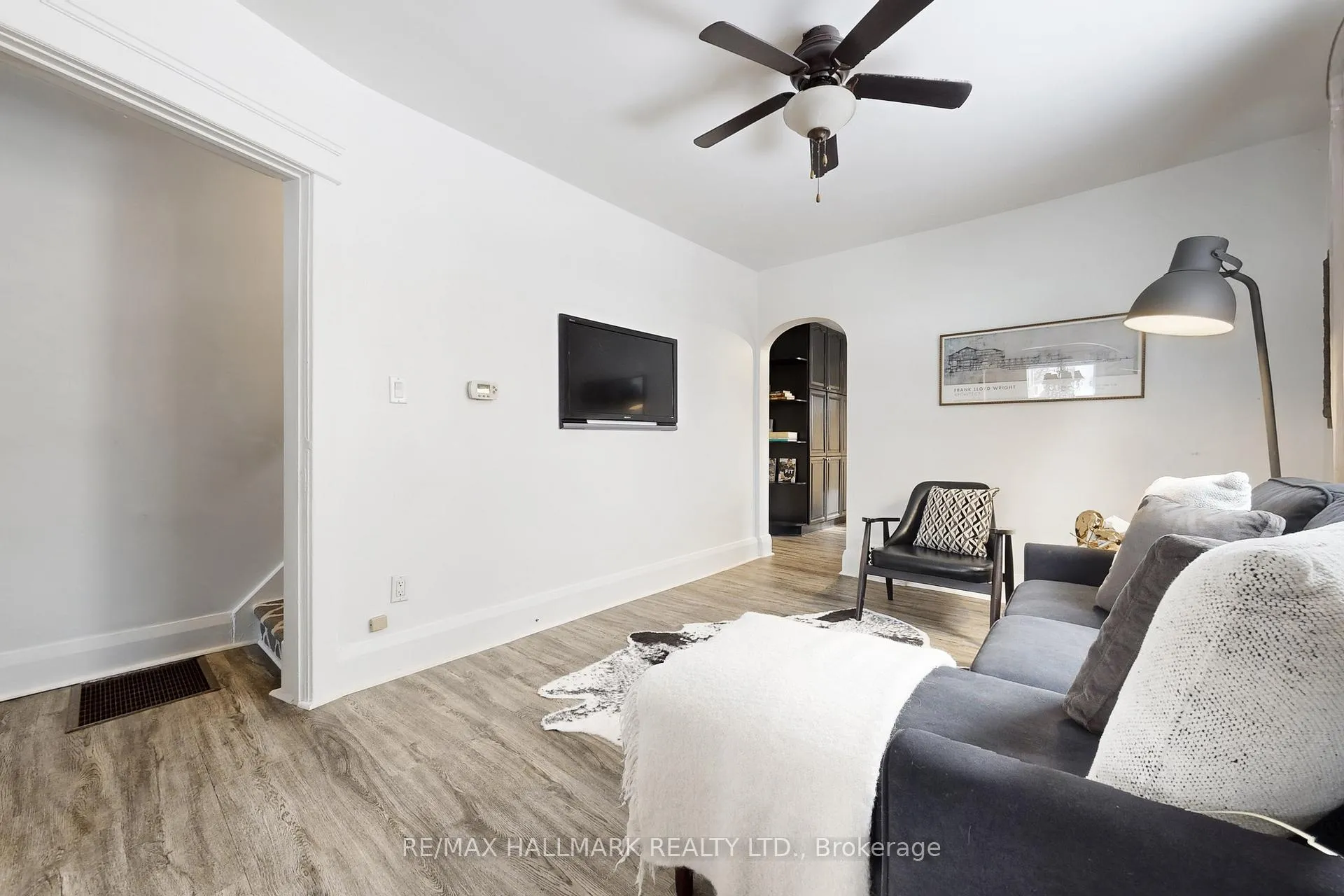 Photo 9 of 39 Hiltz Avenue, Toronto, South Riverdale — HOMEH