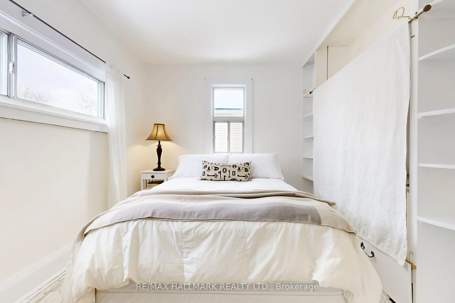 Photo 27 of 39 Hiltz Avenue, Toronto, South Riverdale — HOMEH