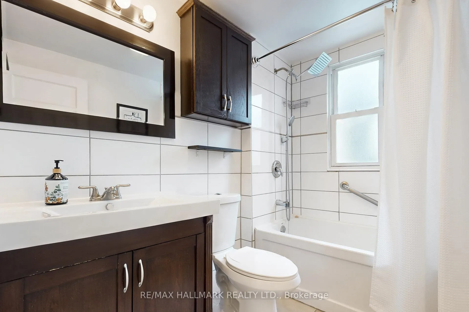 Photo 29 of 39 Hiltz Avenue, Toronto, South Riverdale — HOMEH