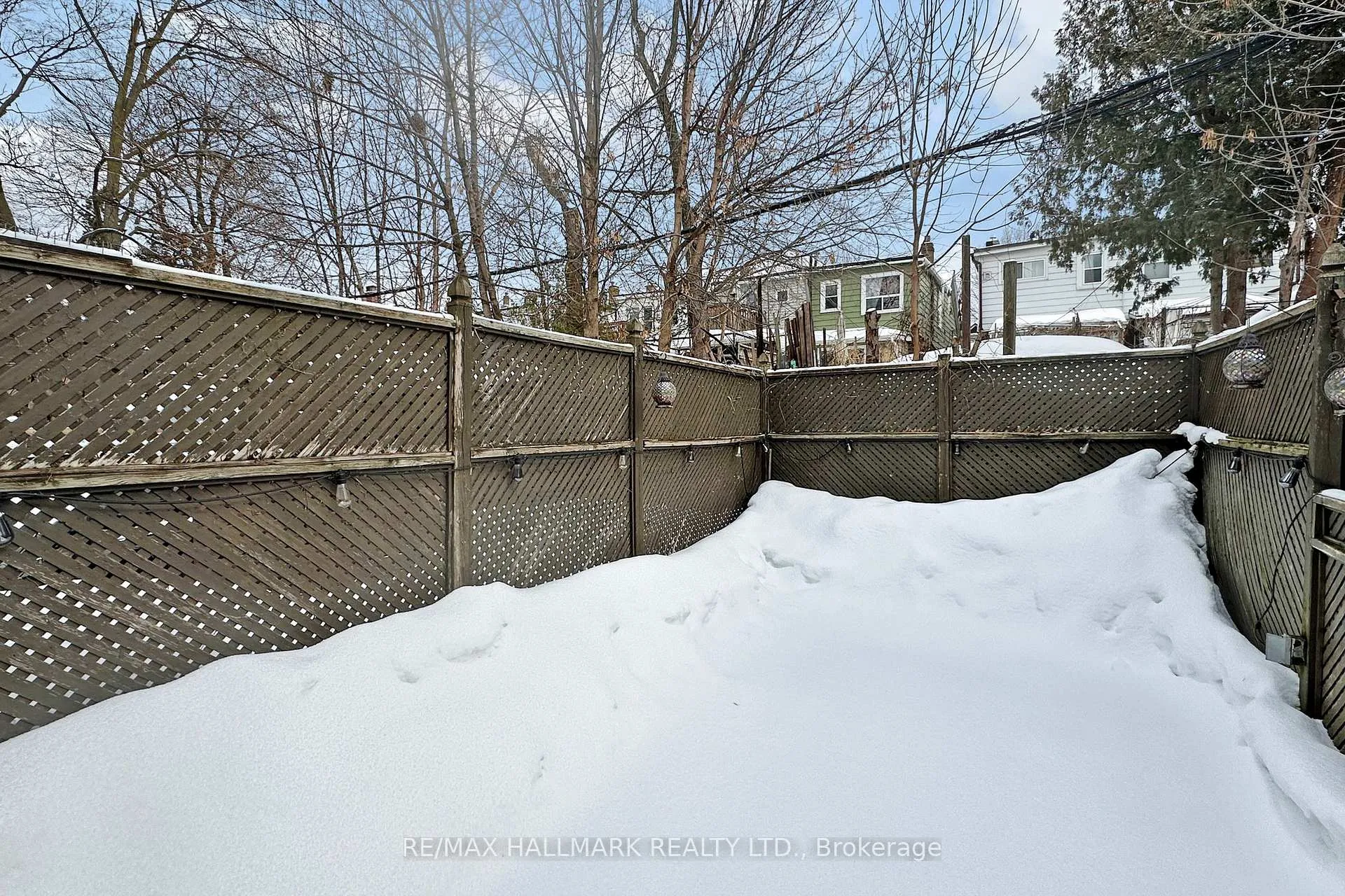 Photo 35 of 39 Hiltz Avenue, Toronto, South Riverdale — HOMEH