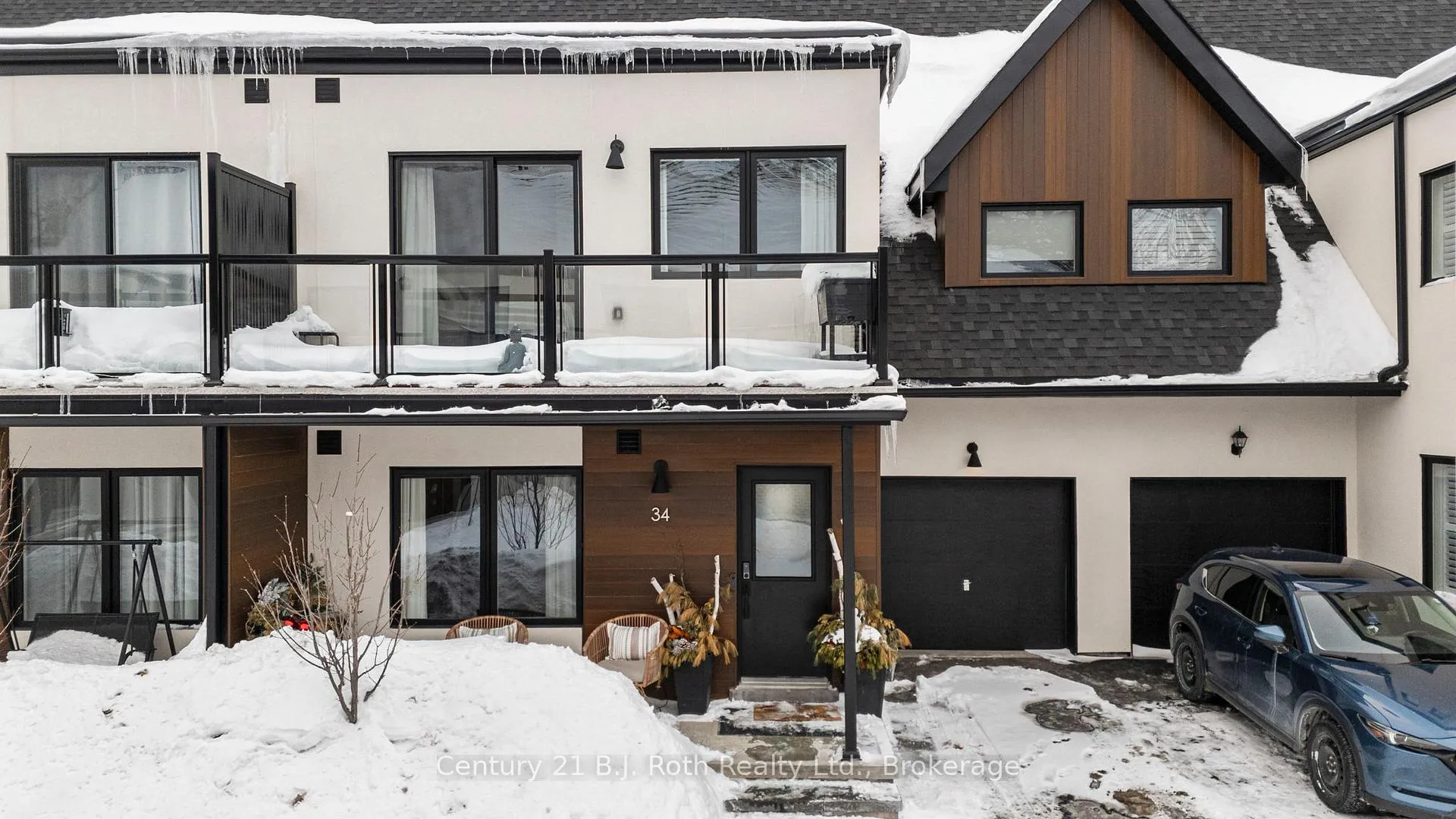Photo 3 of 34 Ruby Crescent, Orillia — HOMEH