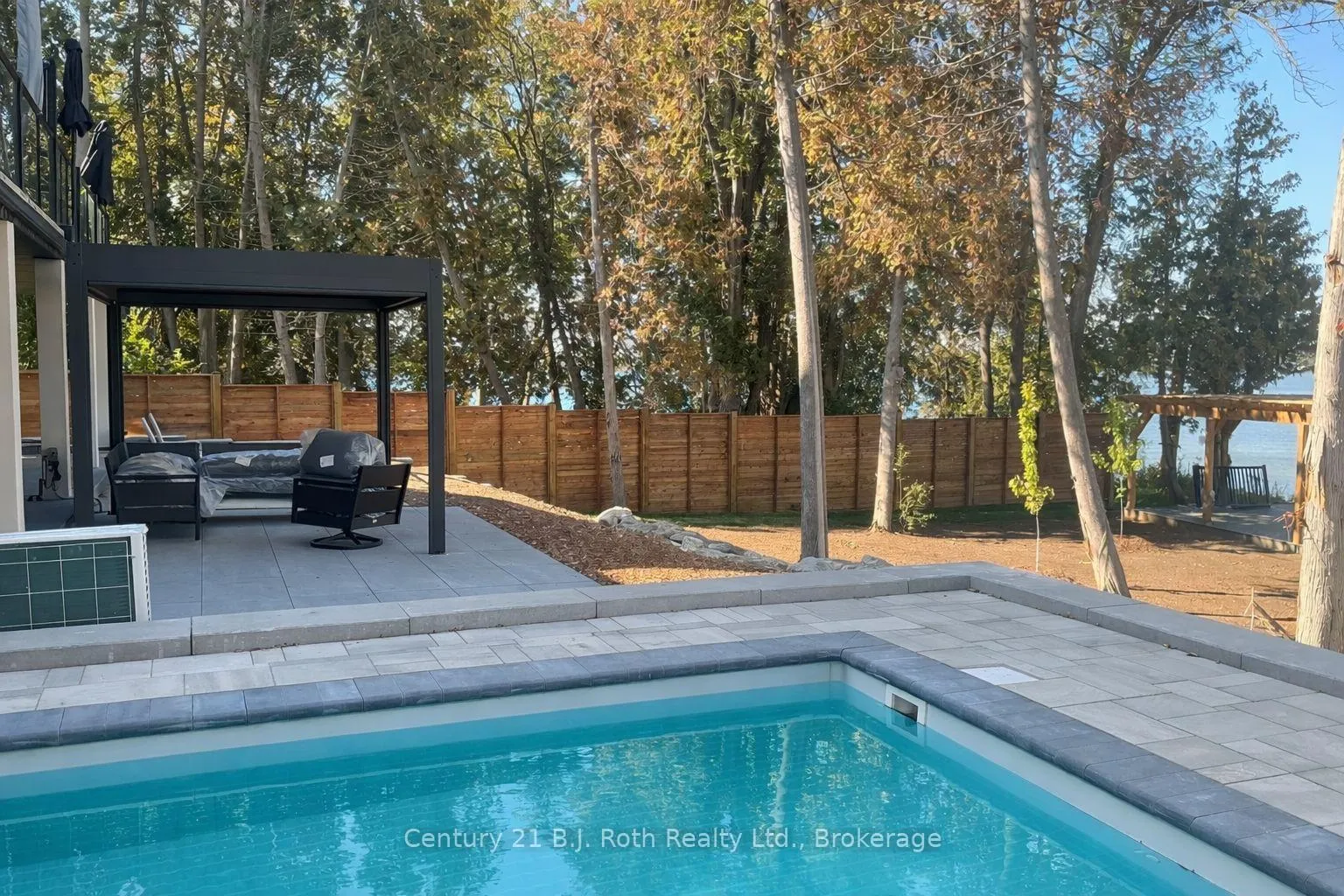 Photo 47 of 34 Ruby Crescent, Orillia — HOMEH