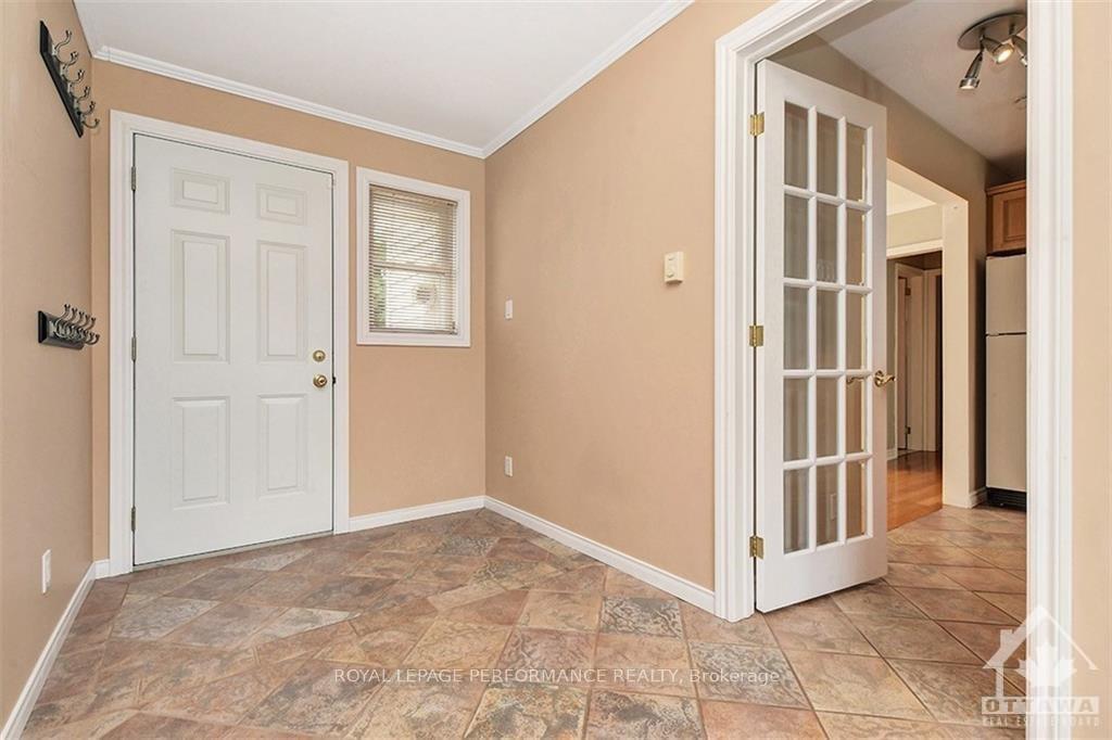Photo 2 of 114 Lotta Avenue, Ottawa, Meadowlands/St. Claire Gardens — HOMEH