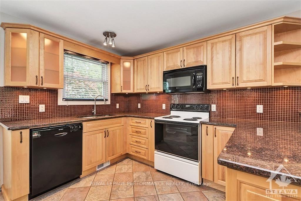 Photo 8 of 114 Lotta Avenue, Ottawa, Meadowlands/St. Claire Gardens — HOMEH