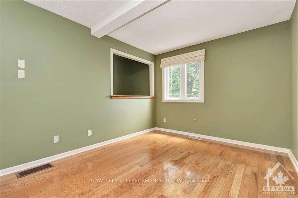 Photo 12 of 114 Lotta Avenue, Ottawa, Meadowlands/St. Claire Gardens — HOMEH