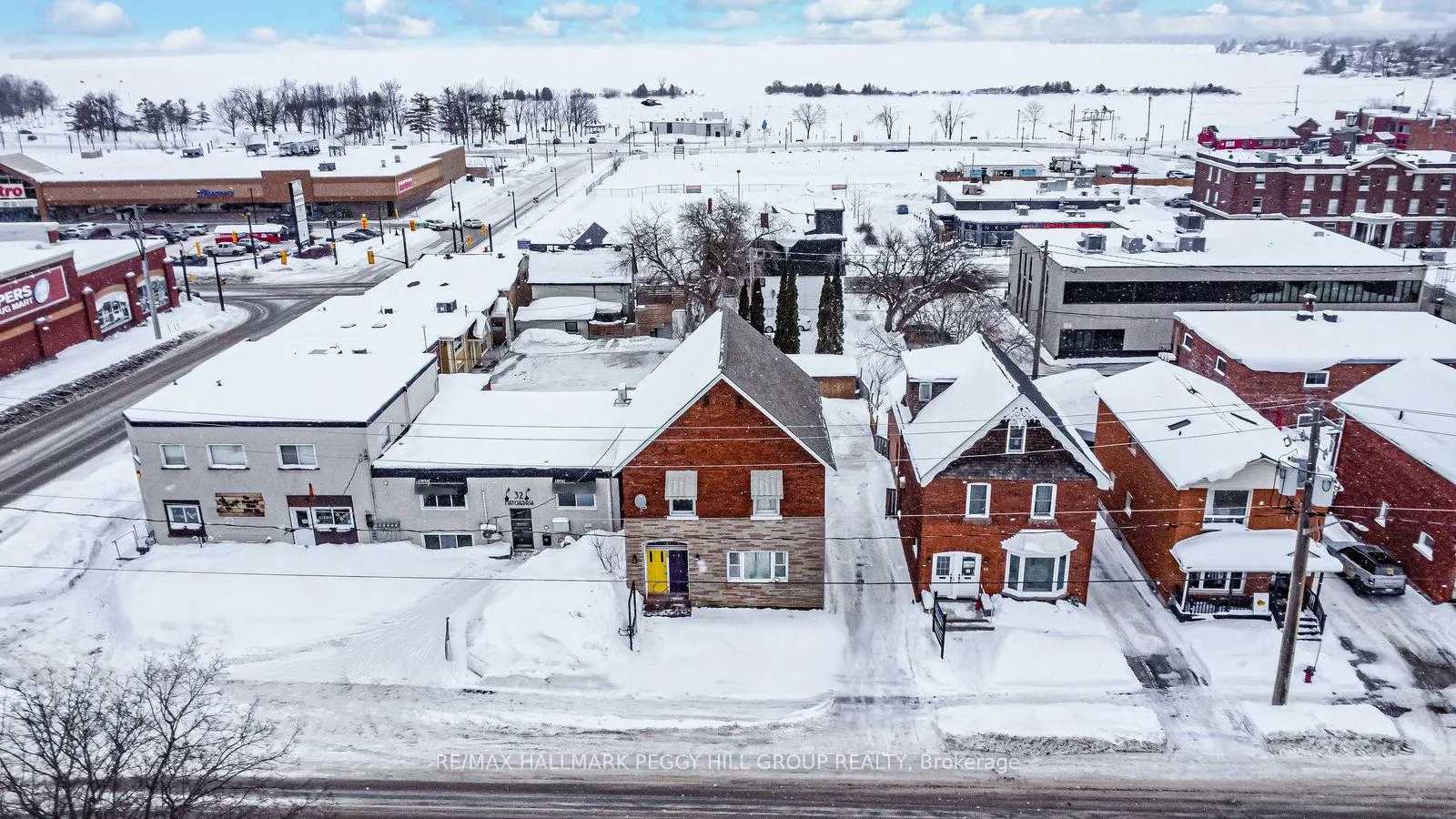 Photo 2 of 28 Matchedash Street N, Orillia — HOMEH