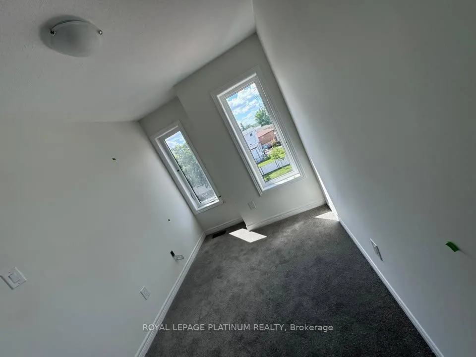 Photo 6 of 10 Reid Avenue N, Hamilton, McQuesten — HOMEH