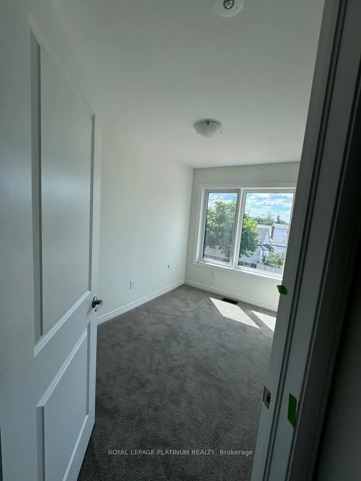 Photo 7 of 10 Reid Avenue N, Hamilton, McQuesten — HOMEH