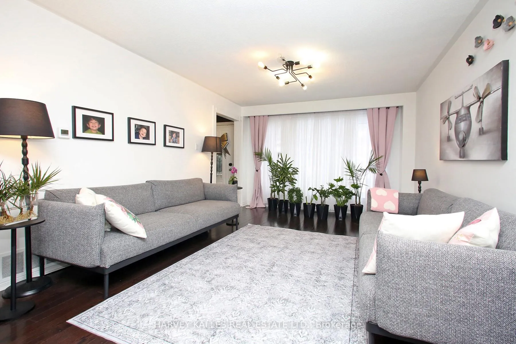 Photo 6 of 161 Romfield Circuit, Markham, Royal Orchard — HOMEH