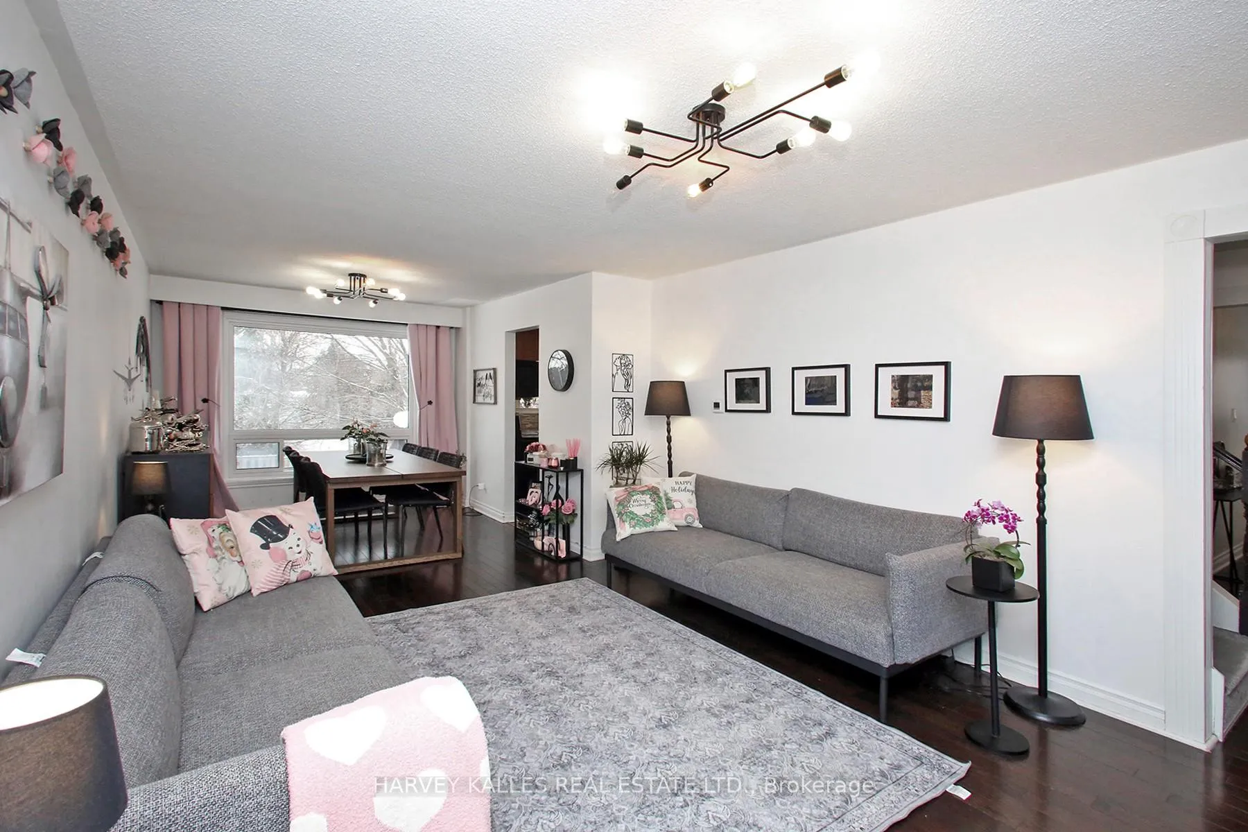 Photo 8 of 161 Romfield Circuit, Markham, Royal Orchard — HOMEH