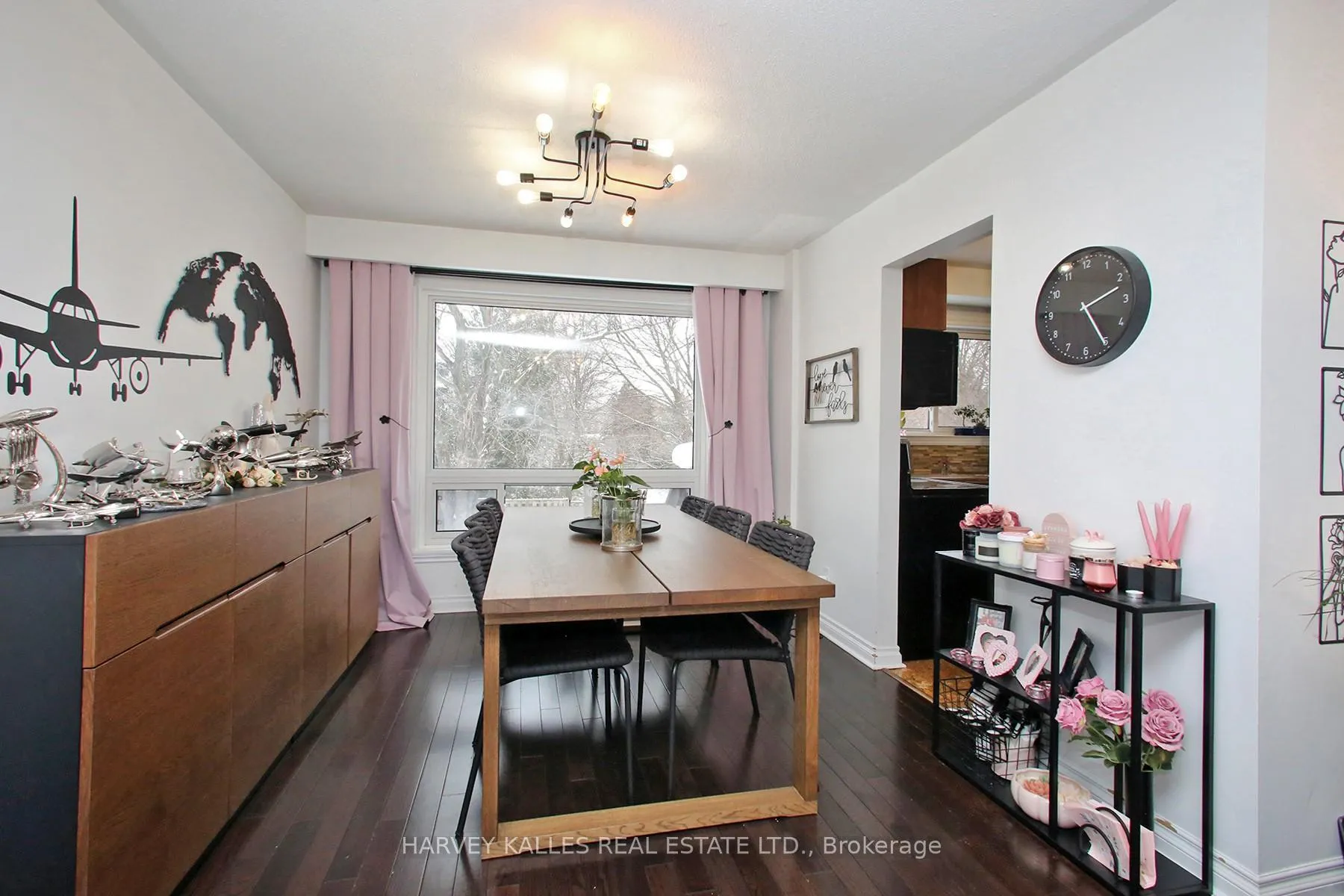 Photo 13 of 161 Romfield Circuit, Markham, Royal Orchard — HOMEH