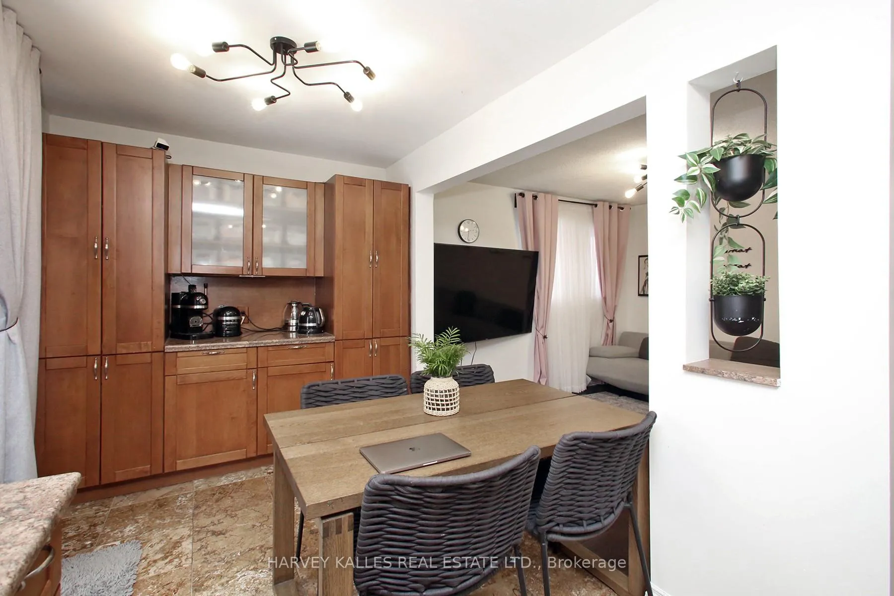 Photo 16 of 161 Romfield Circuit, Markham, Royal Orchard — HOMEH