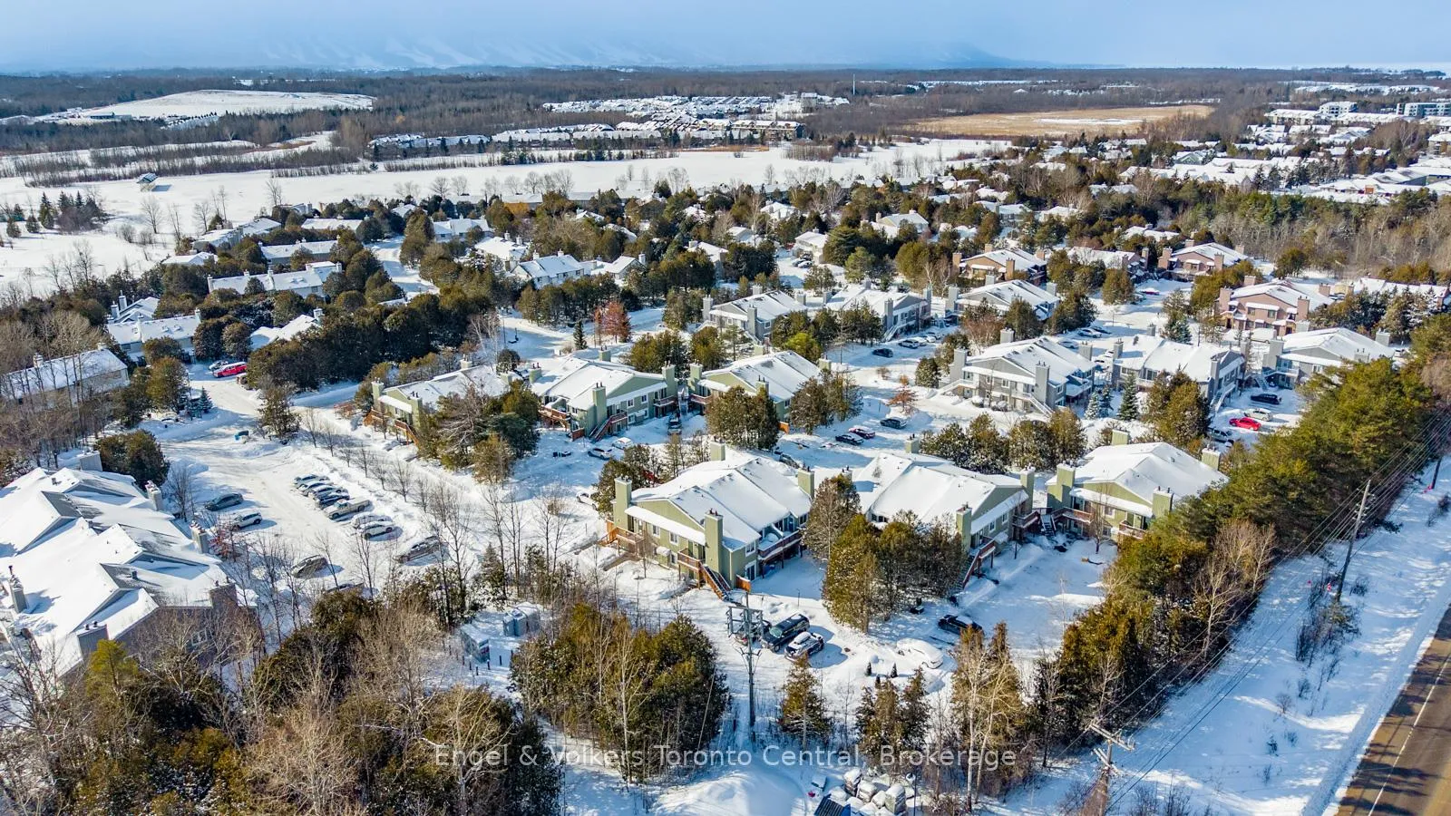 Photo 3 of Unit 22, 15 Dawson Drive, Collingwood — HOMEH