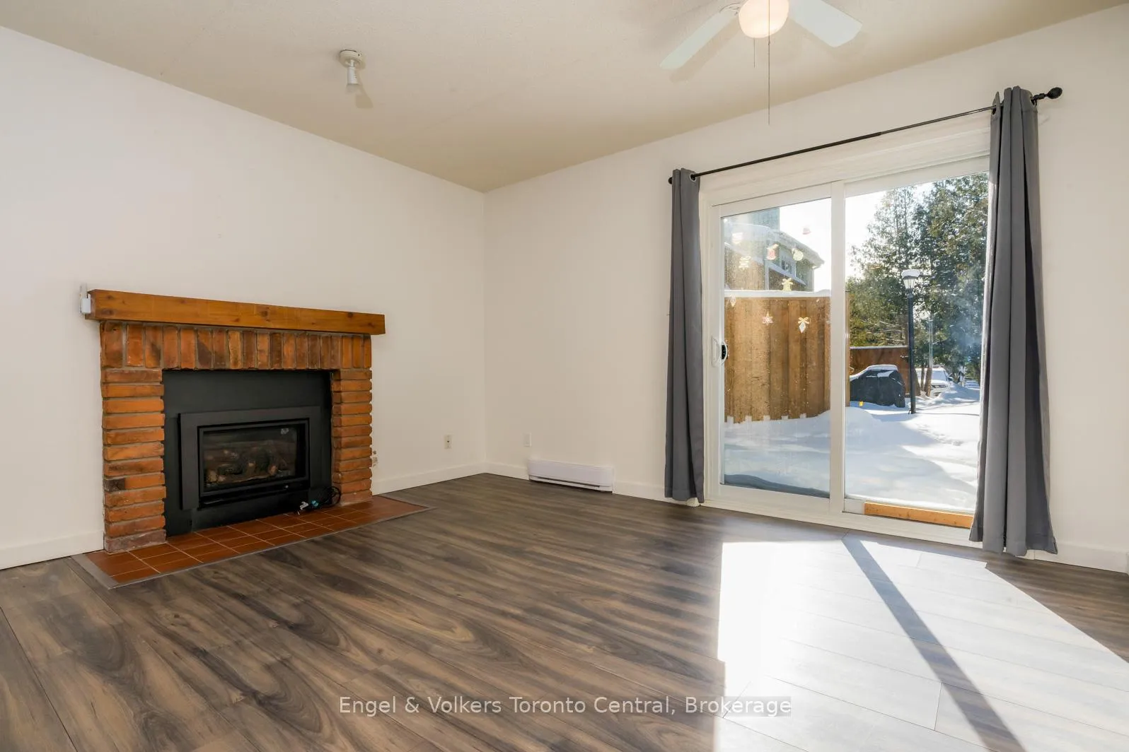 Photo 9 of Unit 22, 15 Dawson Drive, Collingwood — HOMEH