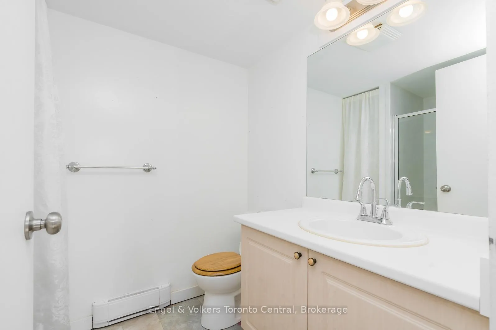 Photo 13 of Unit 22, 15 Dawson Drive, Collingwood — HOMEH
