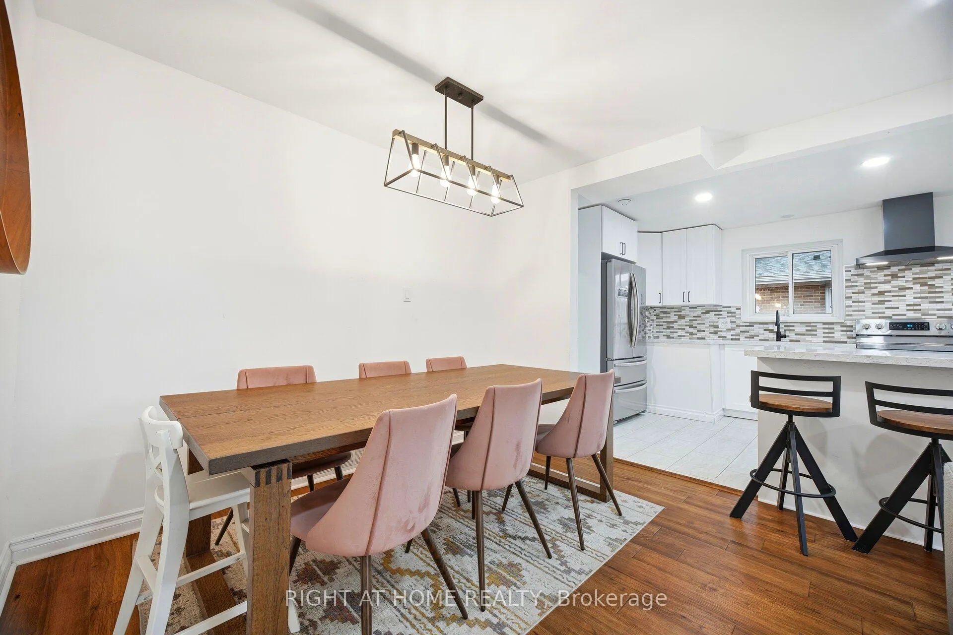 Photo 16 of 423 Melores Drive, Burlington, Appleby — HOMEH