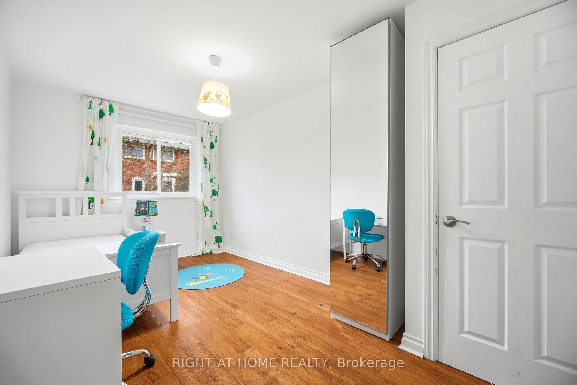 Photo 22 of 423 Melores Drive, Burlington, Appleby — HOMEH