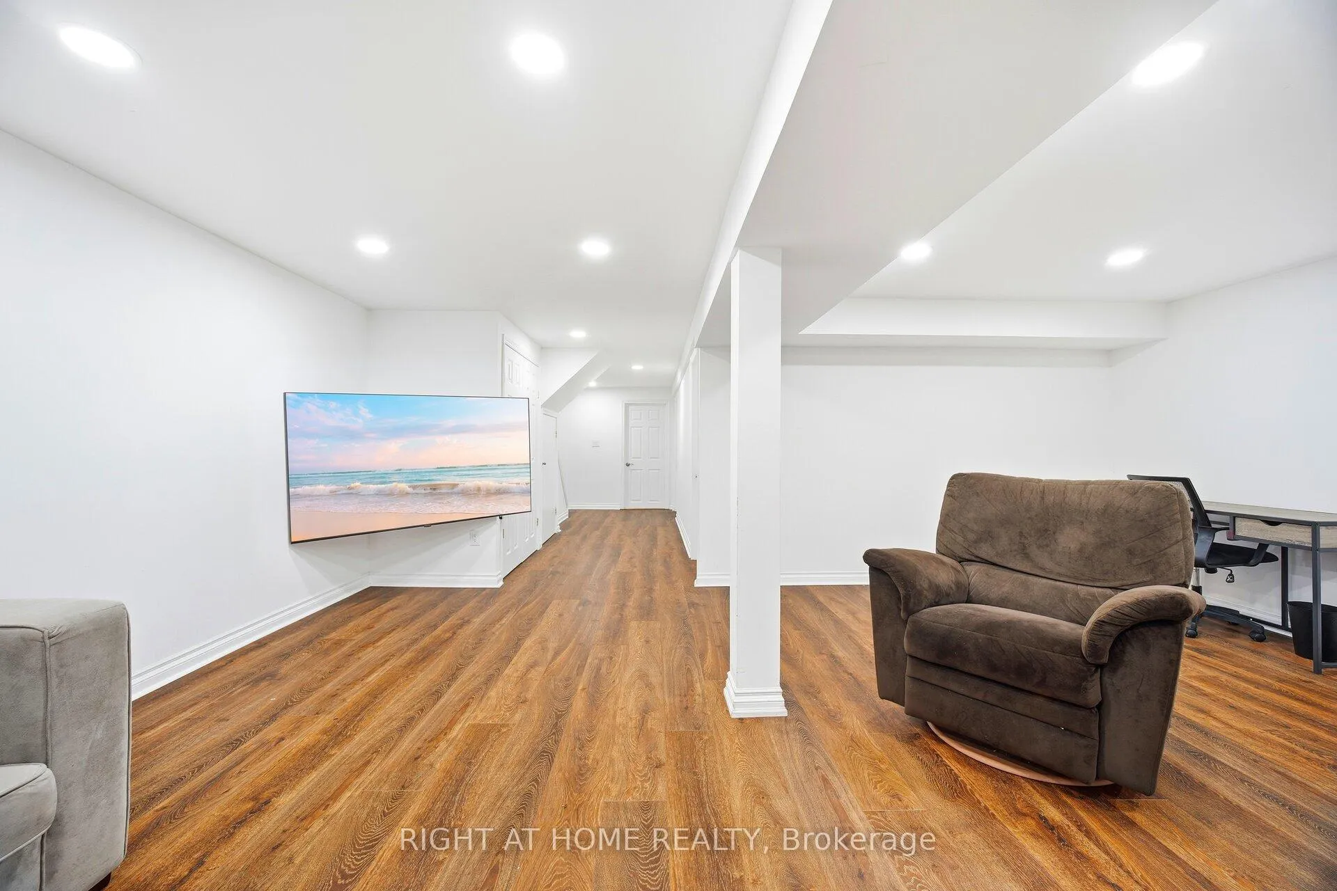 Photo 34 of 423 Melores Drive, Burlington, Appleby — HOMEH
