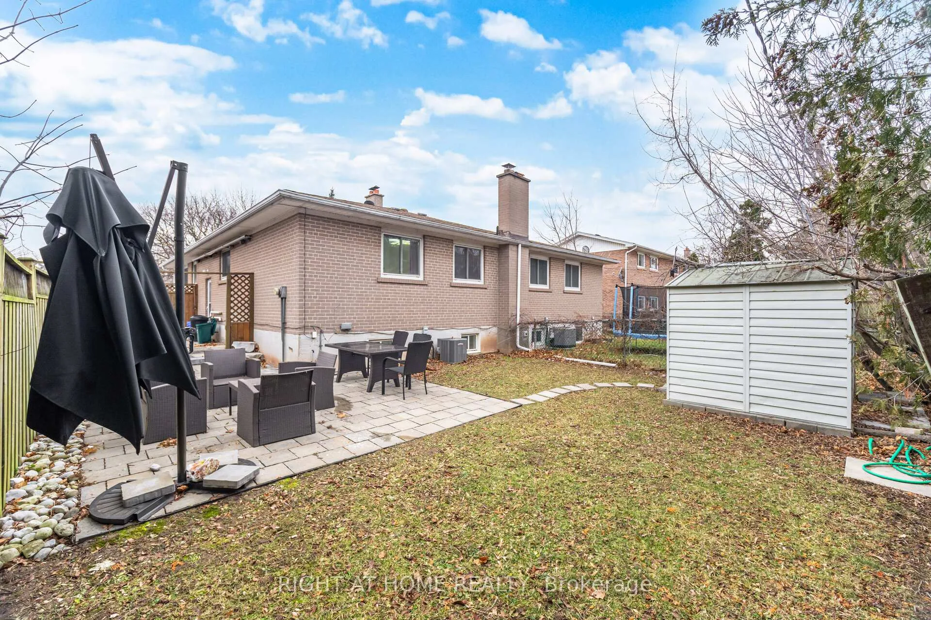 Photo 45 of 423 Melores Drive, Burlington, Appleby — HOMEH