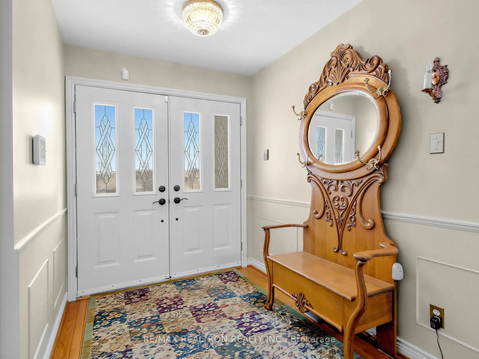 Photo 5 of 35 Sir Galahad Place, Markham, Markham Village — HOMEH