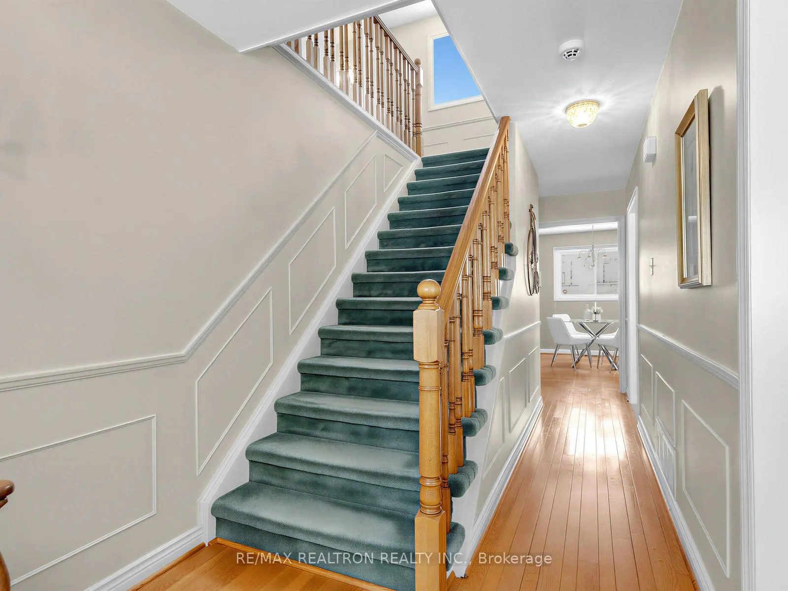 Photo 6 of 35 Sir Galahad Place, Markham, Markham Village — HOMEH