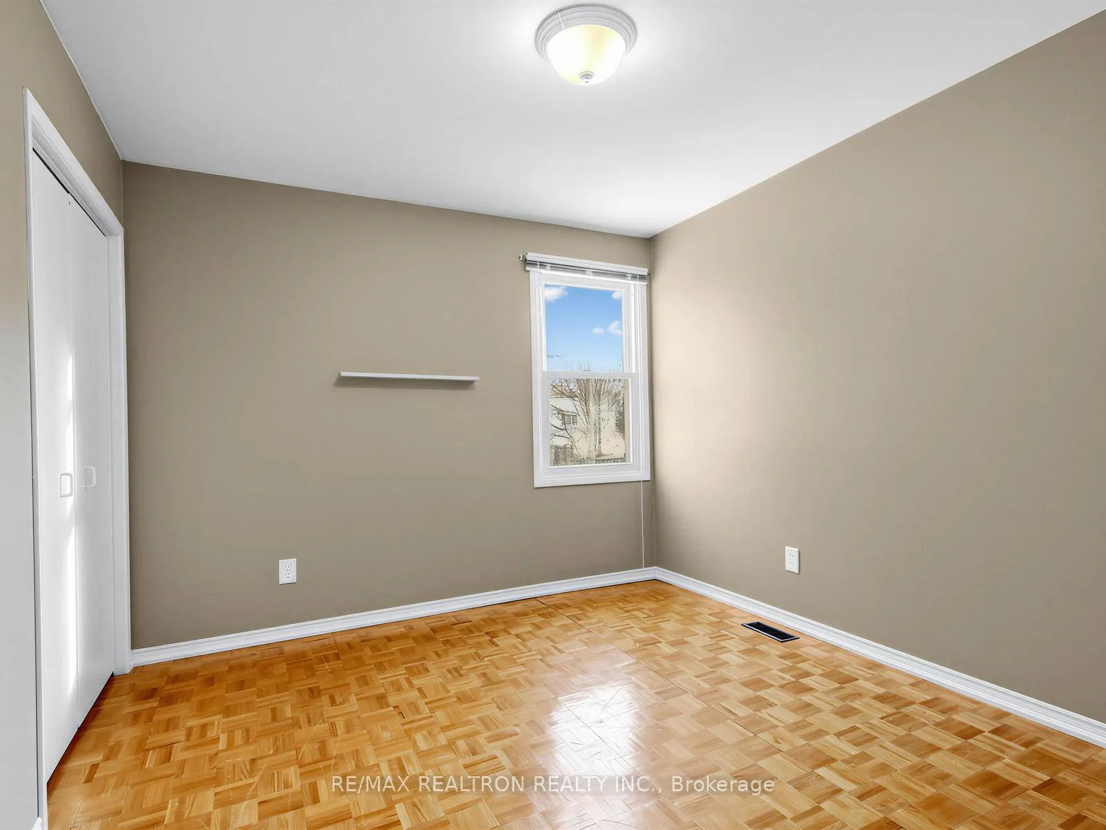 Photo 29 of 35 Sir Galahad Place, Markham, Markham Village — HOMEH
