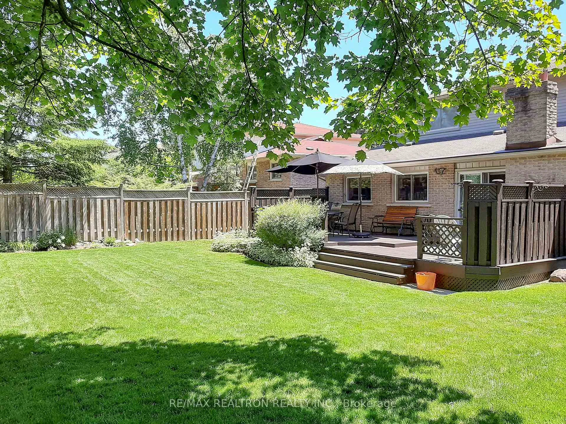 Photo 34 of 35 Sir Galahad Place, Markham, Markham Village — HOMEH