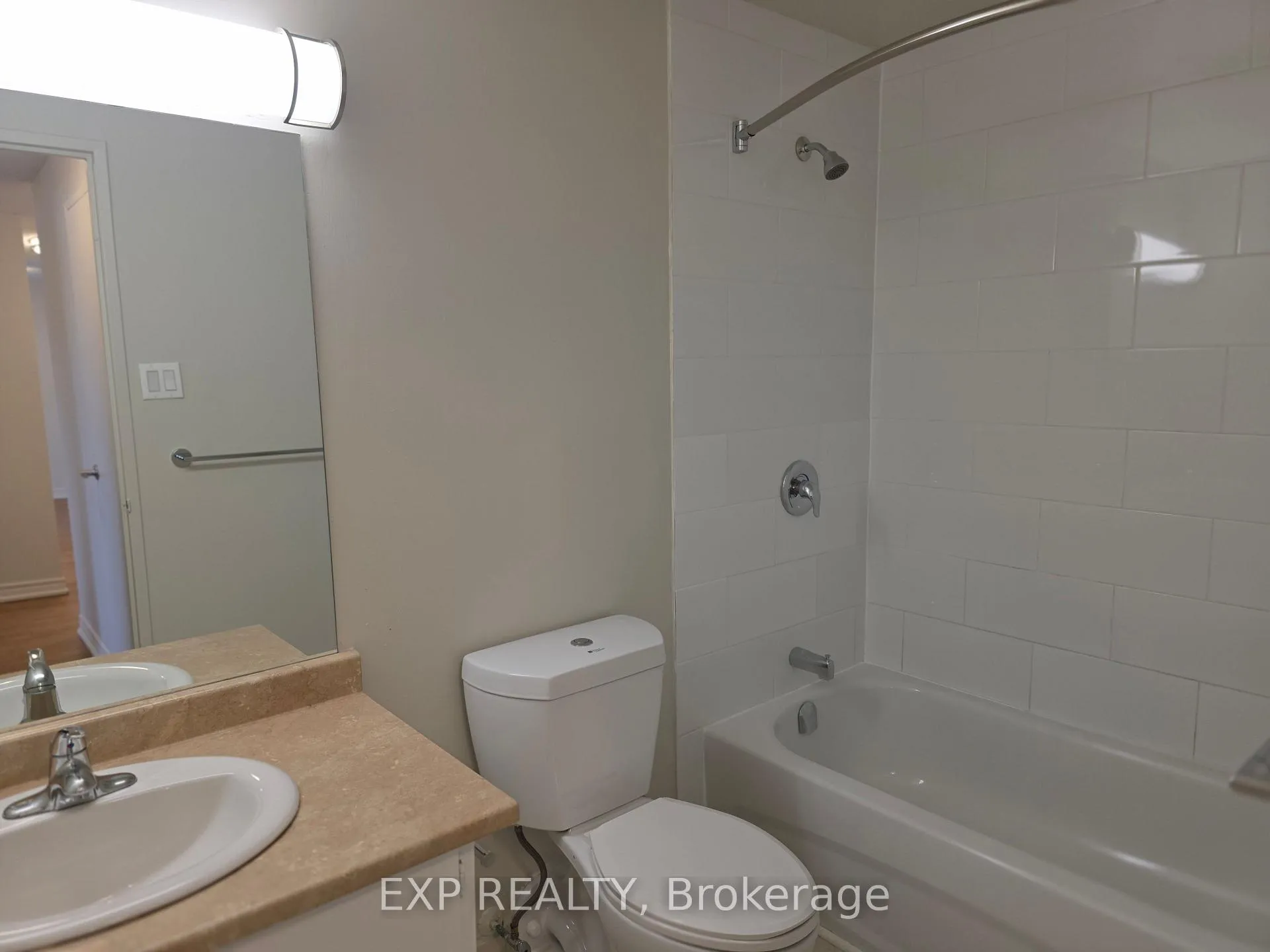 Photo 8 of Unit 511, 981 Gulf Place, Ottawa, Overbrook/Castle Heights — HOMEH