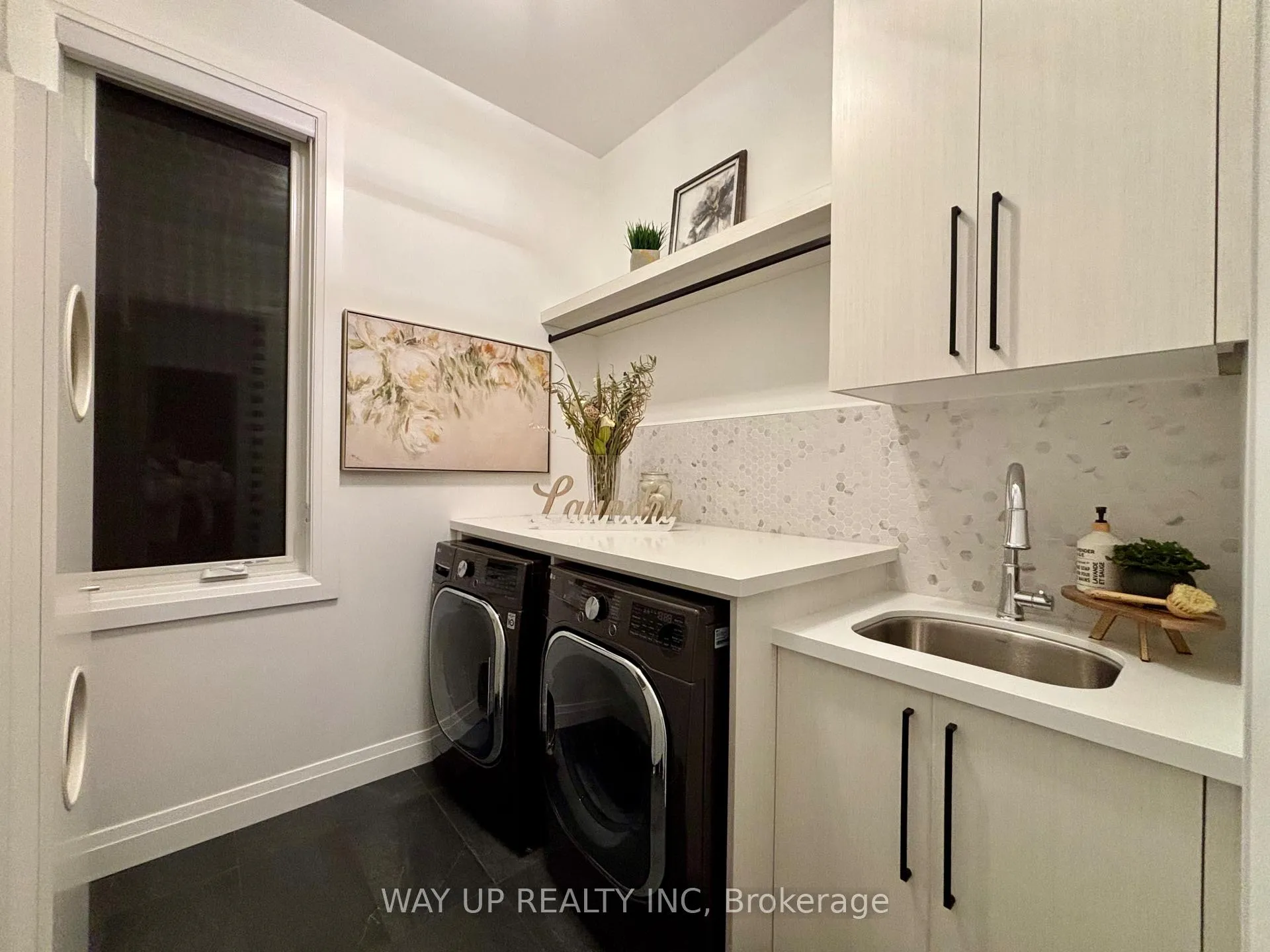 Photo 13 of 442 Warner Terrace, London, North R — HOMEH
