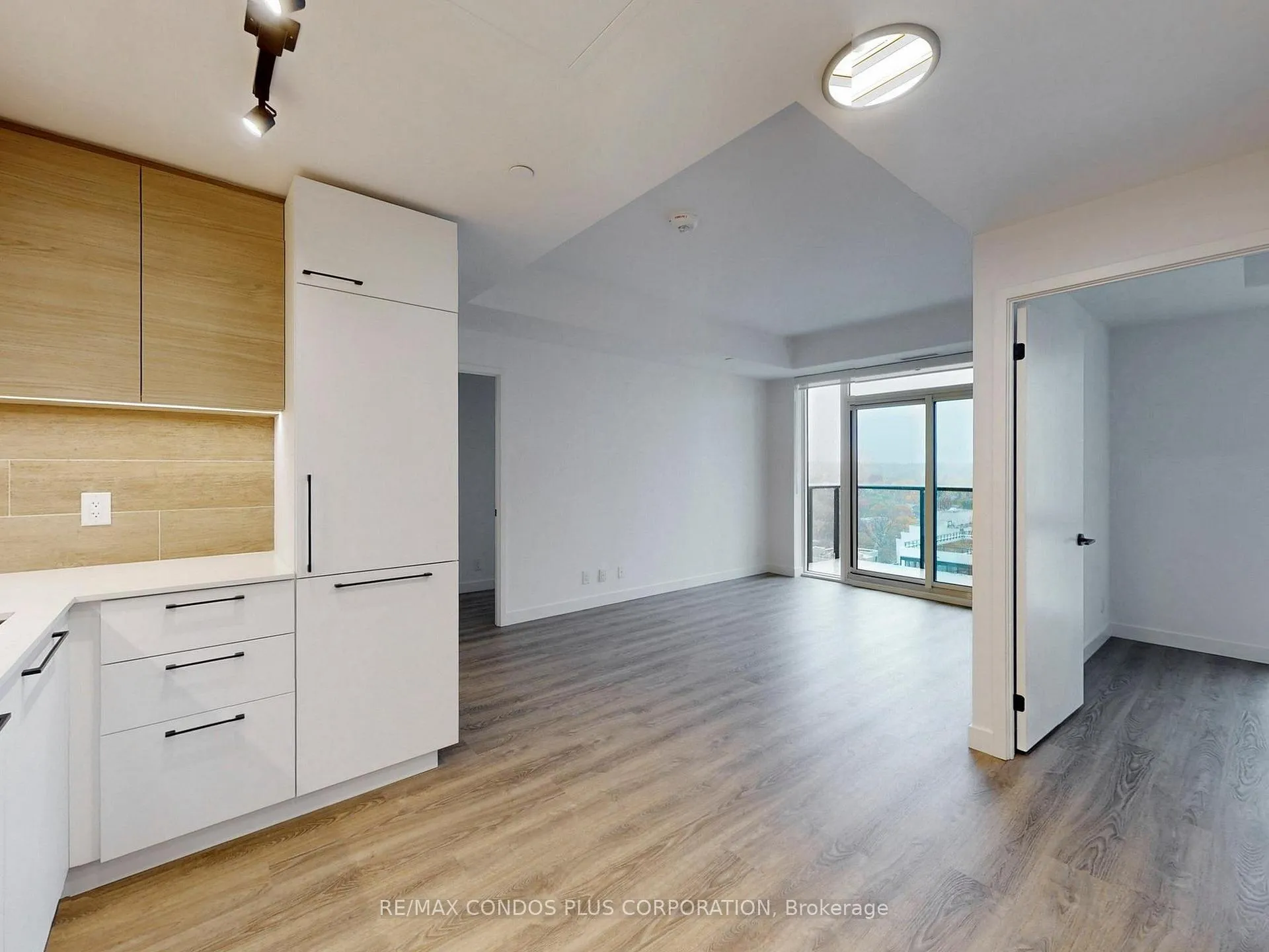 Photo 5 of Unit 1413, 1050 Eastern Avenue, Toronto, Greenwood-Coxwell — HOMEH