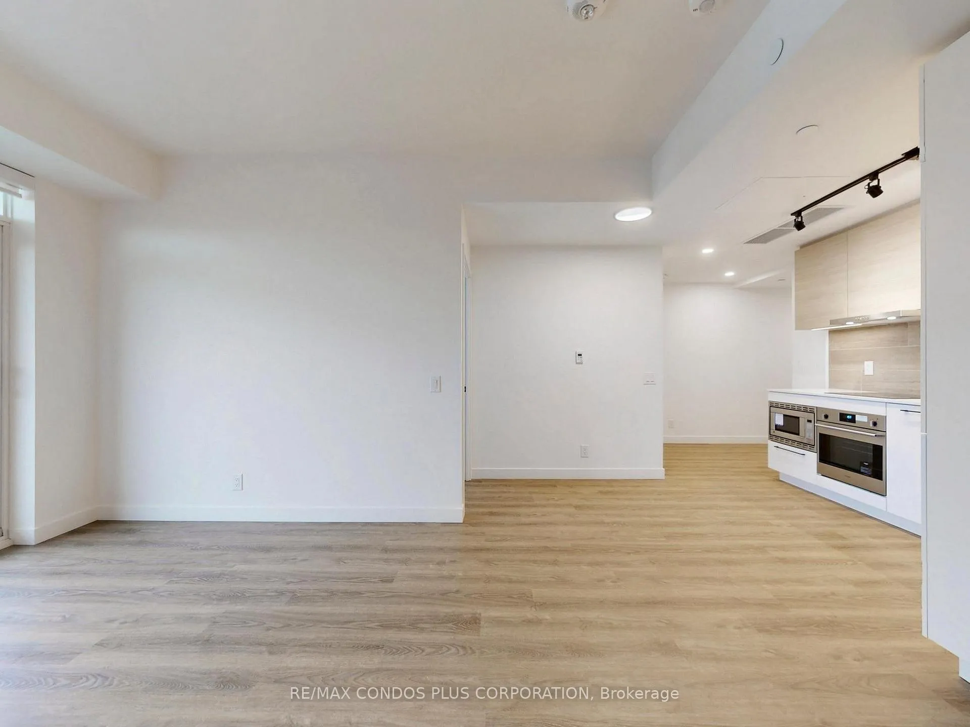 Photo 9 of Unit 1413, 1050 Eastern Avenue, Toronto, Greenwood-Coxwell — HOMEH