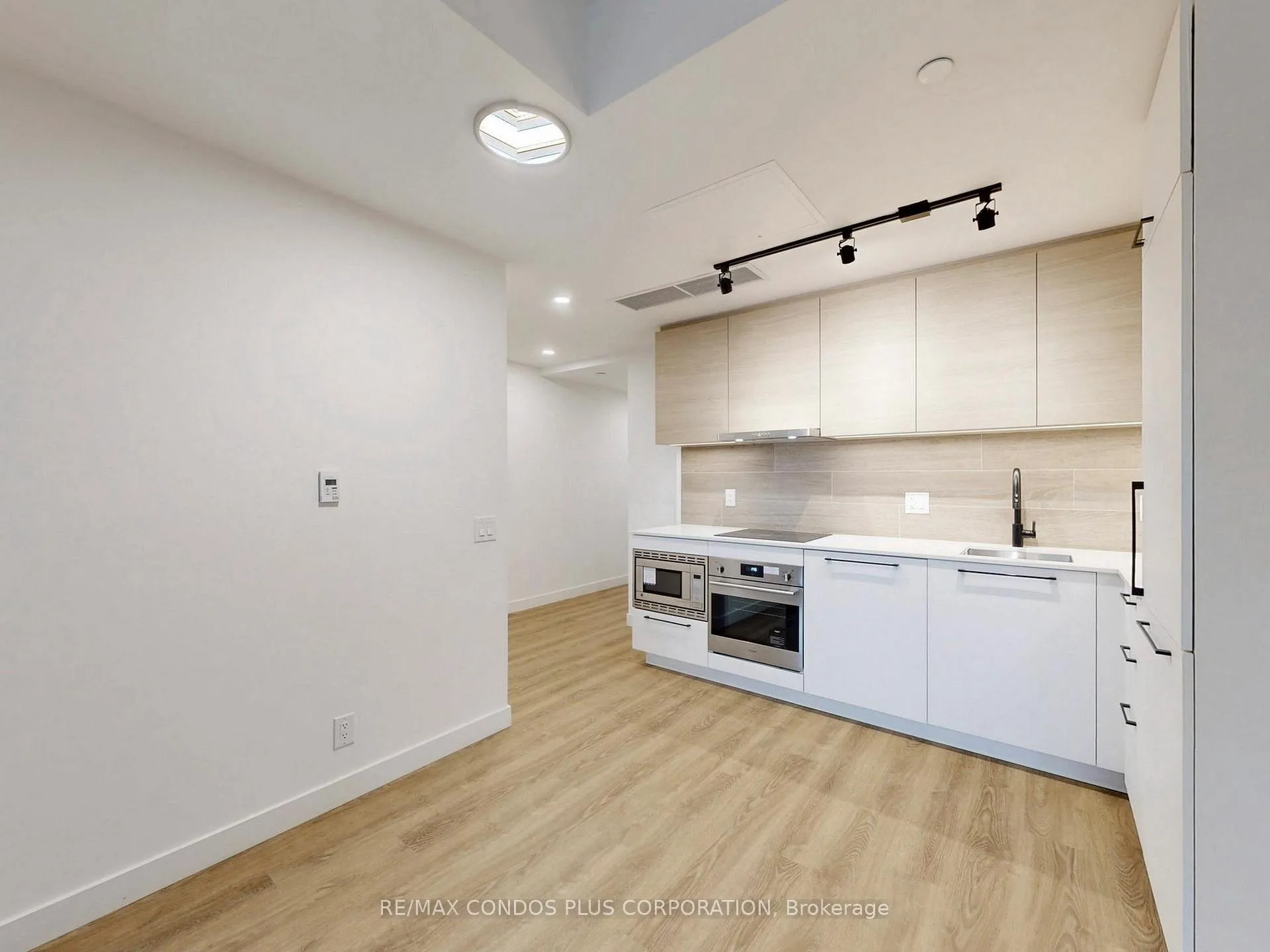 Photo 13 of Unit 1413, 1050 Eastern Avenue, Toronto, Greenwood-Coxwell — HOMEH